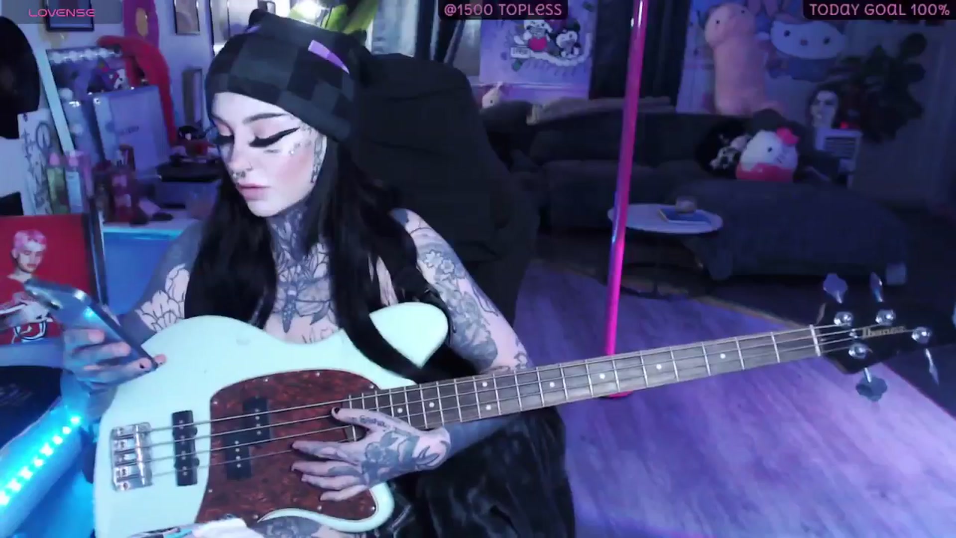 Gallery image thumbnail from Tattoobambi's myfreecams stream on, 01/16/2026, 05:13 image 10 of 20