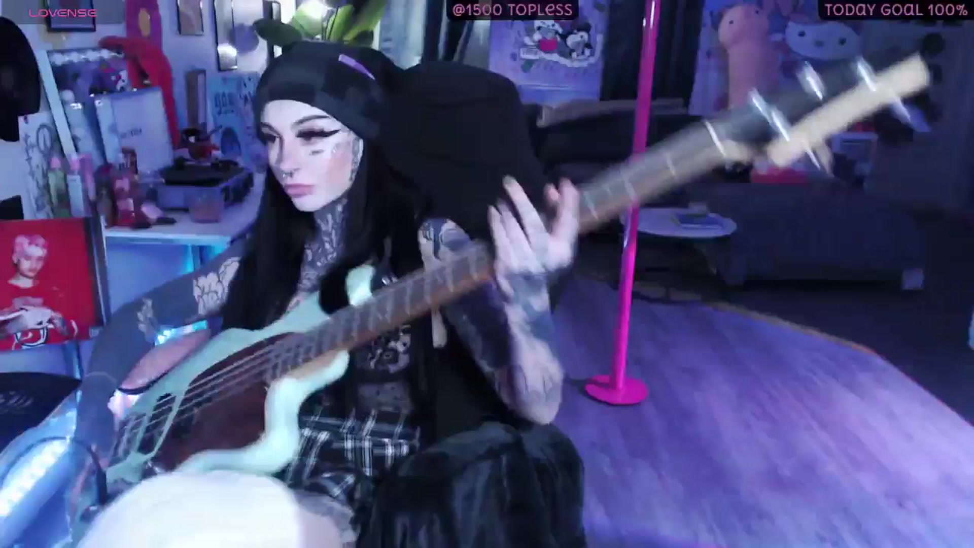 Gallery image thumbnail from Tattoobambi's myfreecams stream on, 01/16/2026, 05:13 image 9 of 20