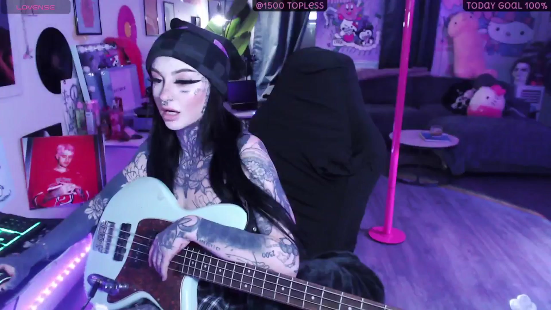 Gallery image thumbnail from Tattoobambi's myfreecams stream on, 01/16/2026, 05:13 image 15 of 20