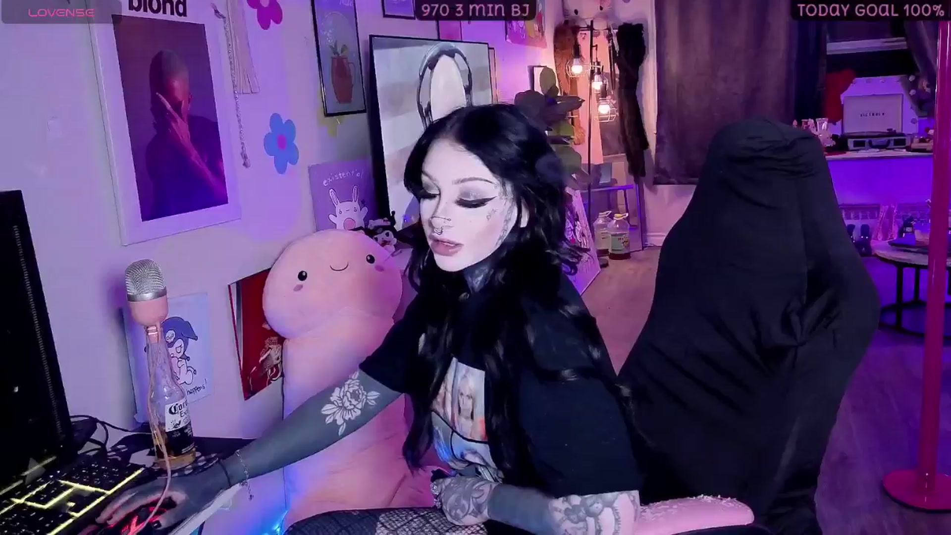 Gallery image thumbnail from Tattoobambi's myfreecams stream on, 01/25/2026, 03:56 image 6 of 20