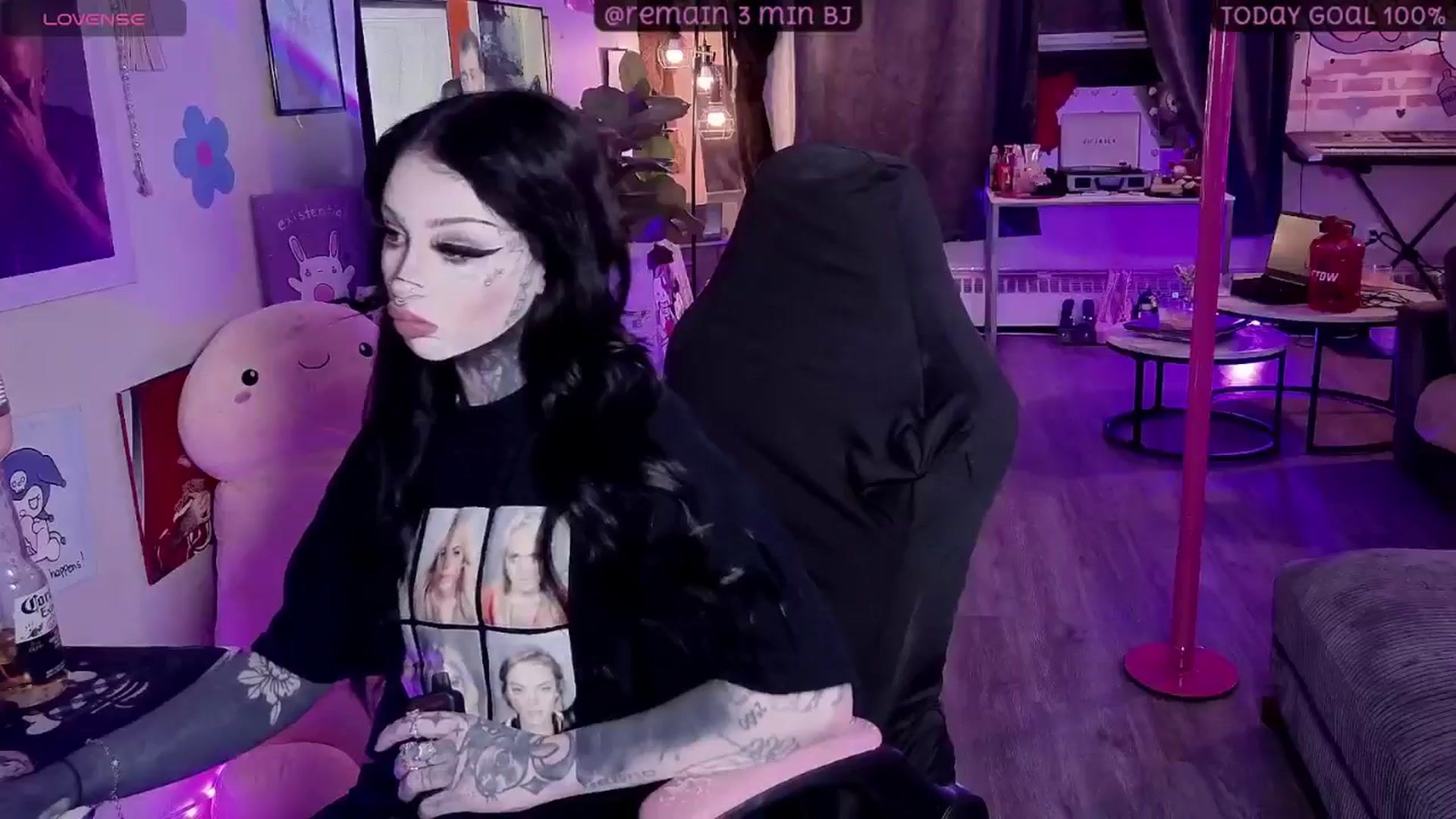 Gallery image thumbnail from Tattoobambi's myfreecams stream on, 01/25/2026, 03:56 image 2 of 20