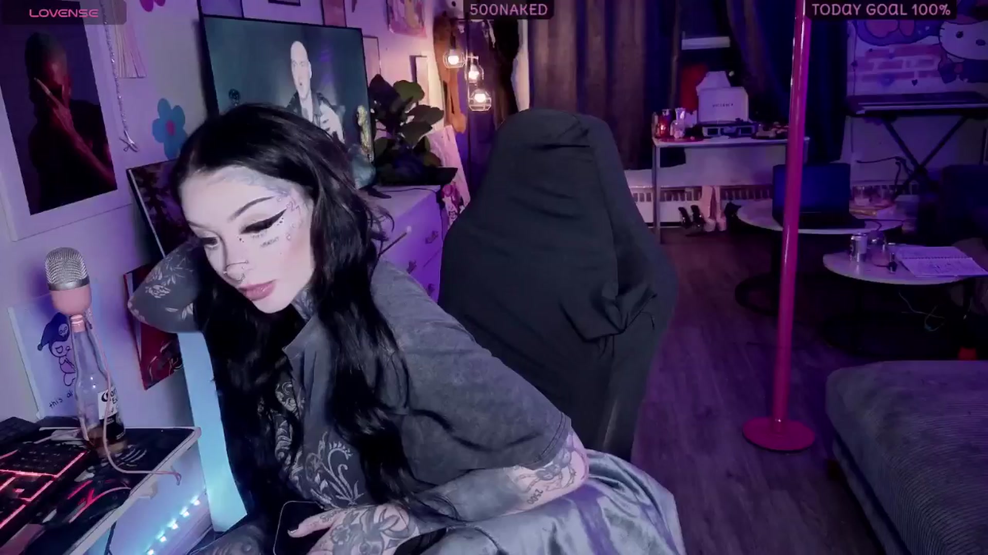 Gallery image thumbnail from Tattoobambi's myfreecams stream on, 01/29/2026, 03:05 image 2 of 20