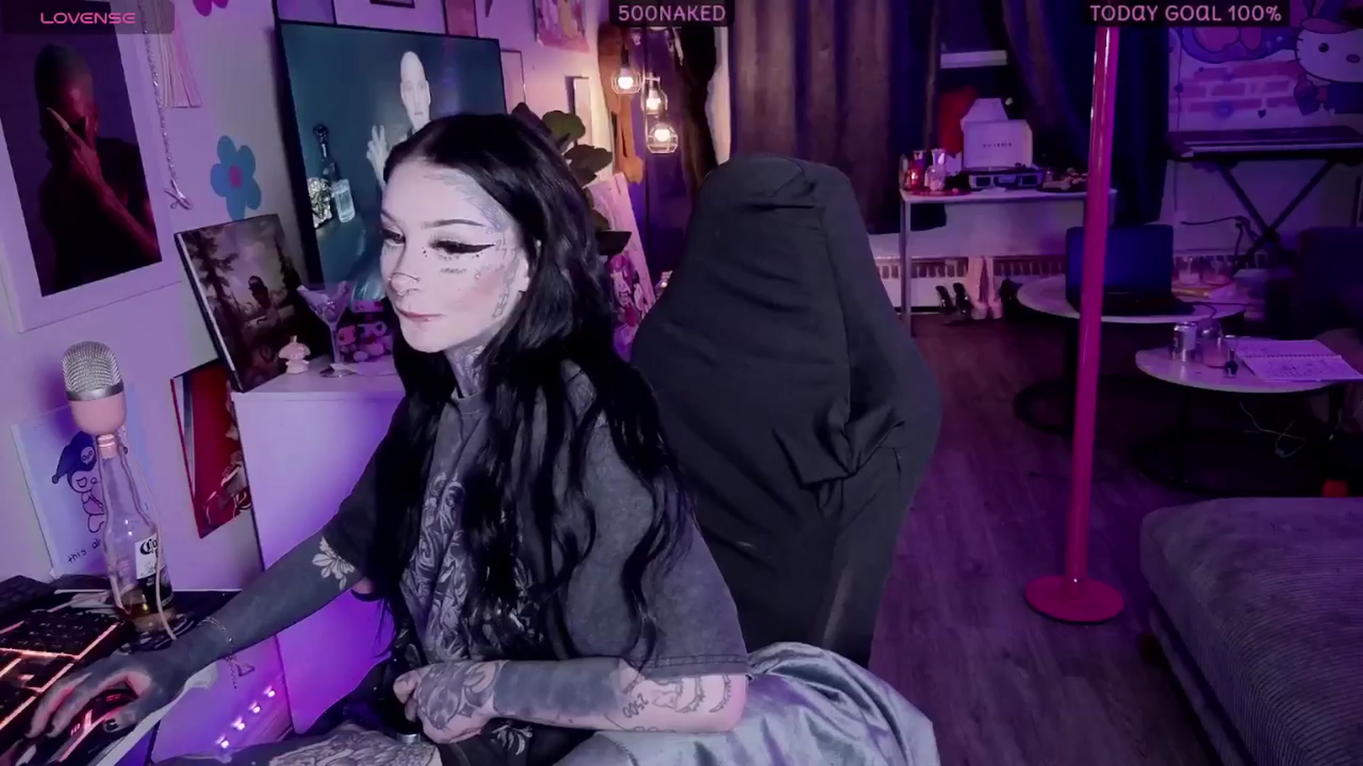 Gallery image thumbnail from Tattoobambi's myfreecams stream on, 01/29/2026, 03:05 image 8 of 20