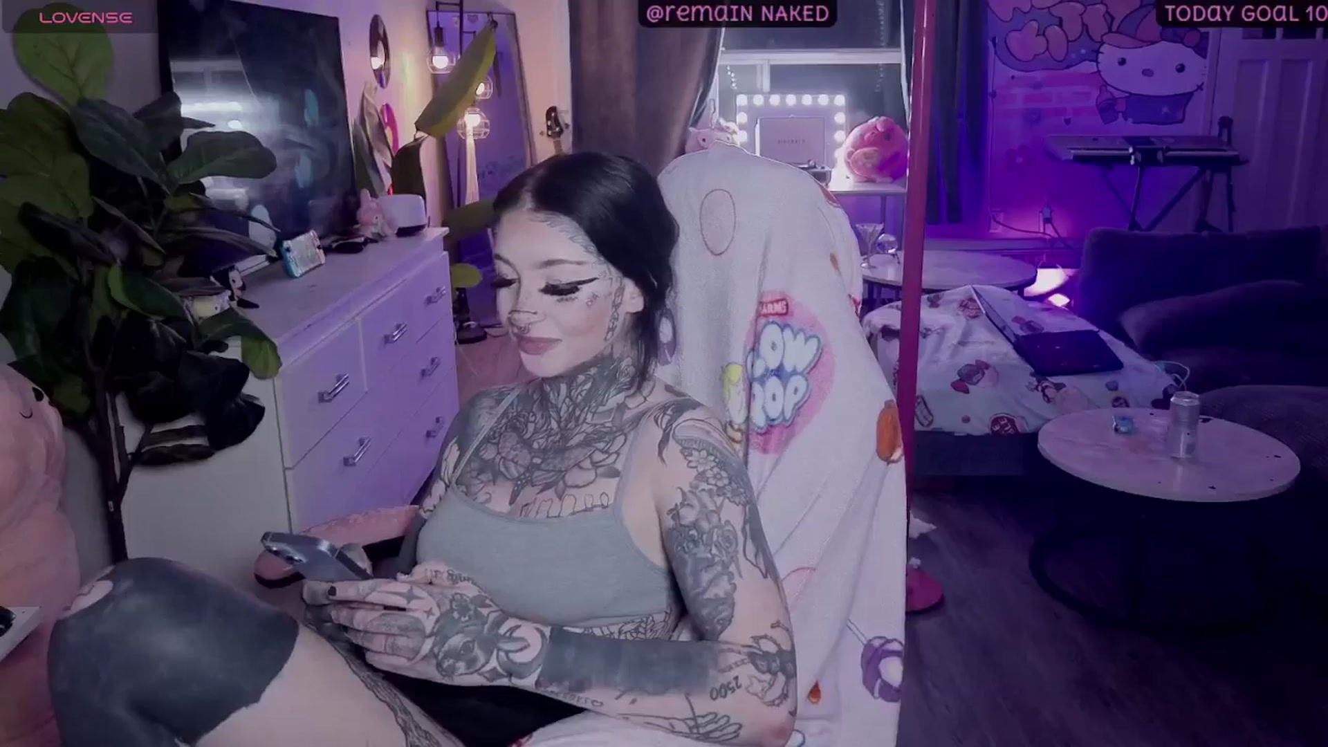 Gallery image thumbnail from Tattoobambi's myfreecams stream on, 02/01/2026, 05:03 image 11 of 20