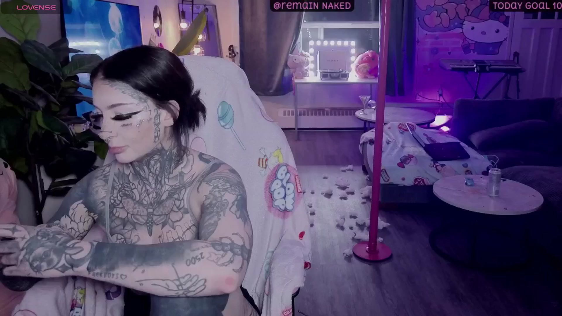 Gallery image thumbnail from Tattoobambi's myfreecams stream on, 02/01/2026, 05:03 image 6 of 20