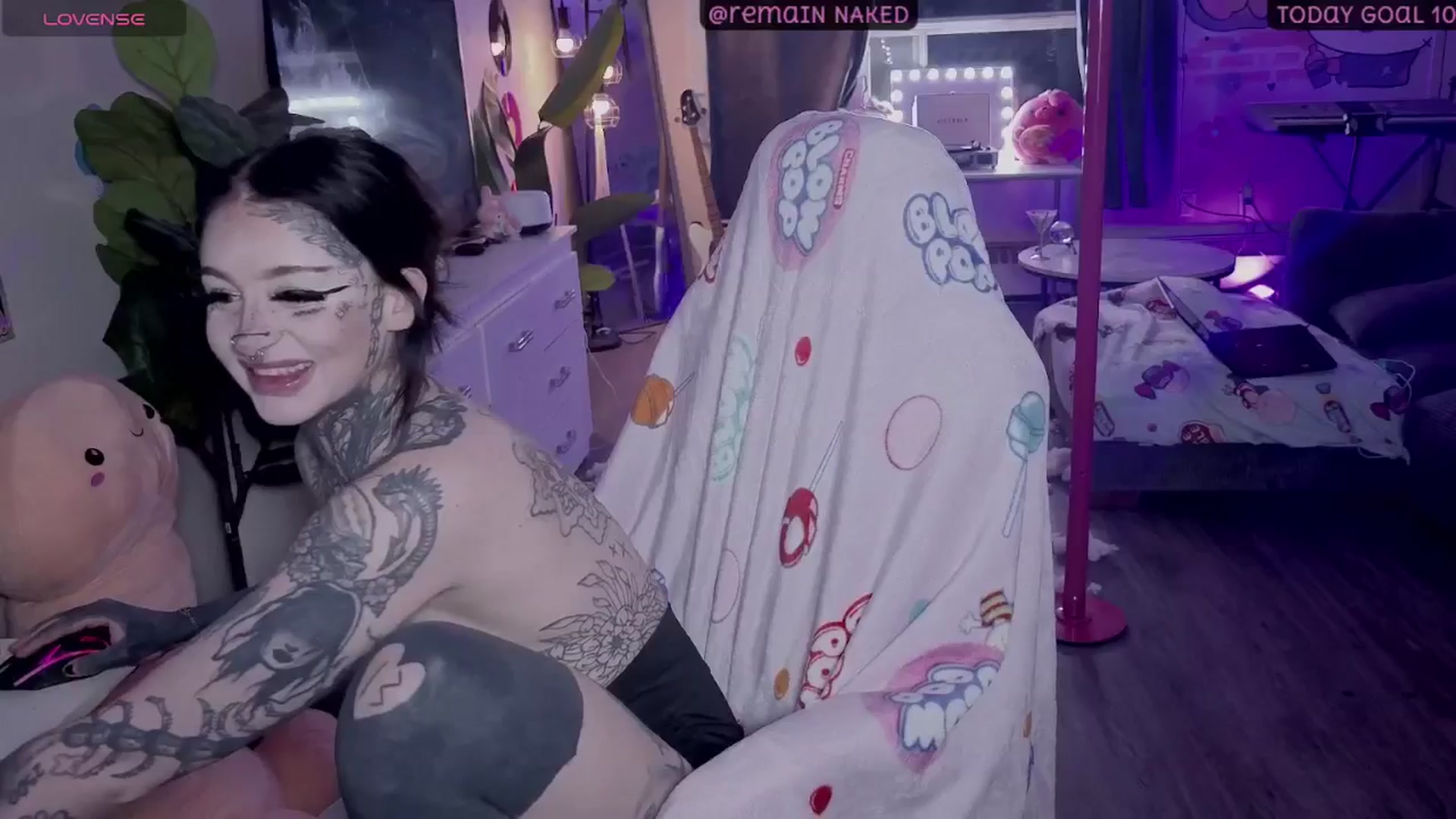 Gallery image thumbnail from Tattoobambi's myfreecams stream on, 02/01/2026, 05:03 image 17 of 20
