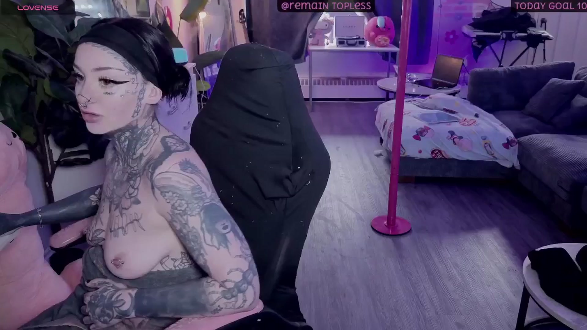 Gallery image thumbnail from Tattoobambi's myfreecams stream on, 02/03/2026, 20:21 image 13 of 20