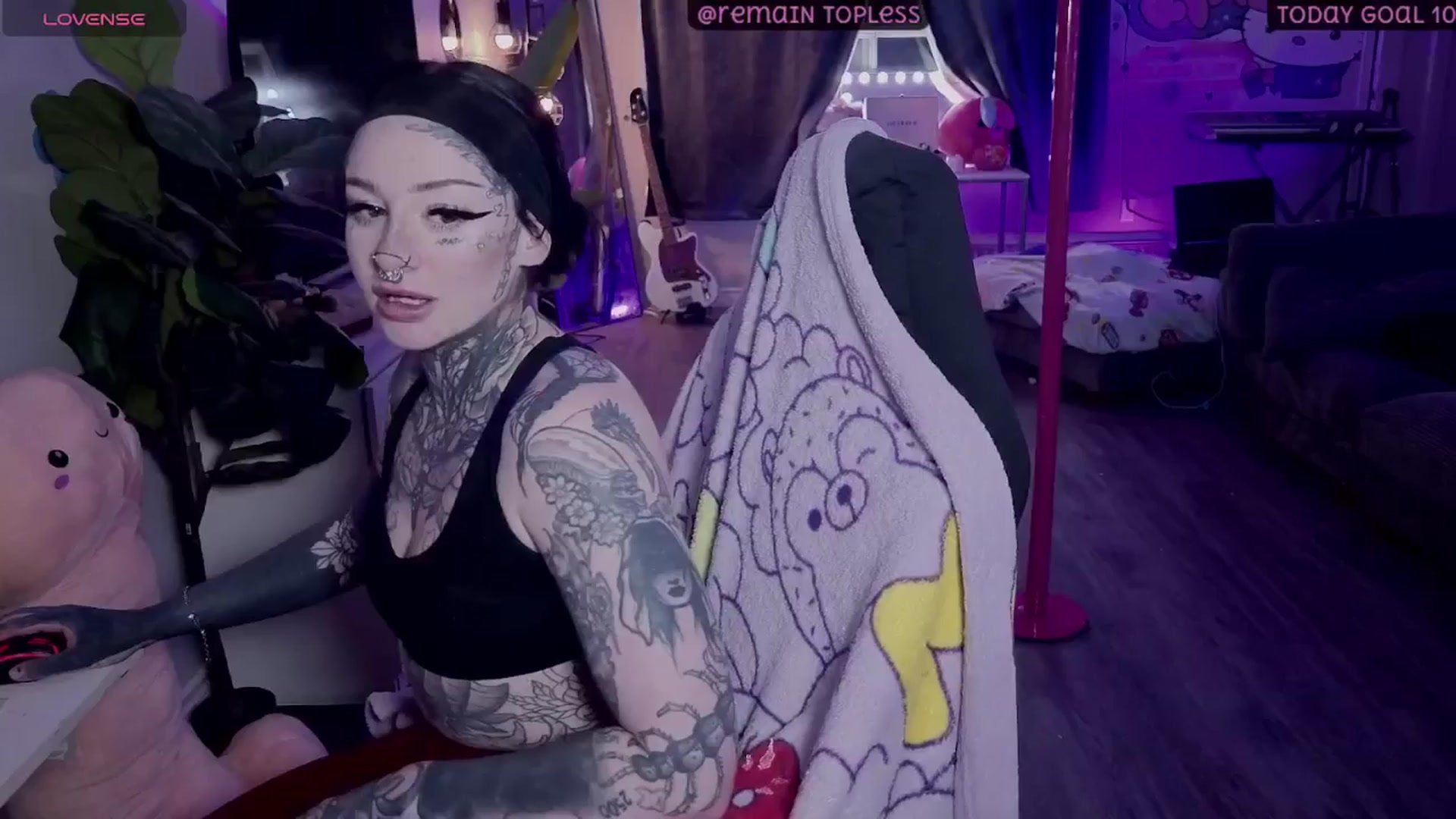 Gallery image thumbnail from Tattoobambi's myfreecams stream on, 02/04/2026, 05:22 image 6 of 20
