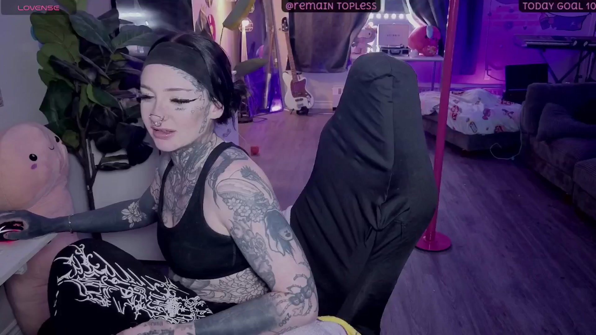 Gallery image thumbnail from Tattoobambi's myfreecams stream on, 02/04/2026, 05:22 image 13 of 20