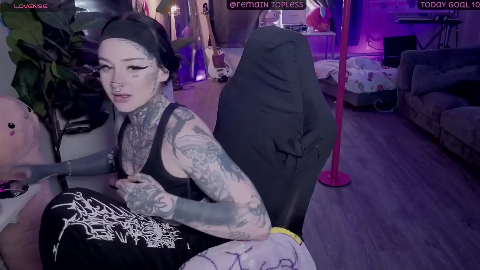 Gallery image thumbnail from Tattoobambi's myfreecams stream on, 02/04/2026, 05:22 image 11 of 20