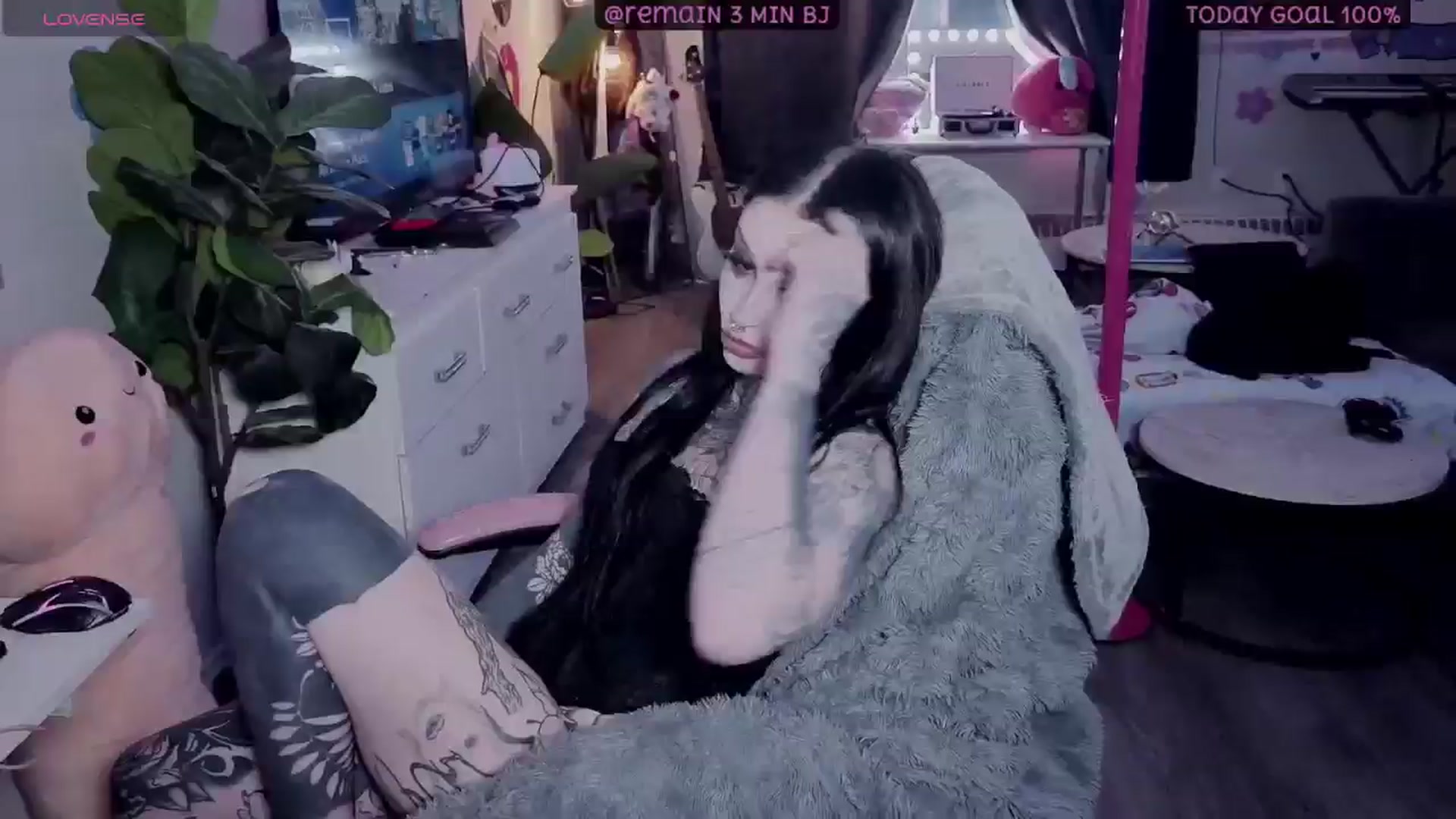 Gallery image thumbnail from Tattoobambi's myfreecams stream on, 02/05/2026, 22:42 image 19 of 20
