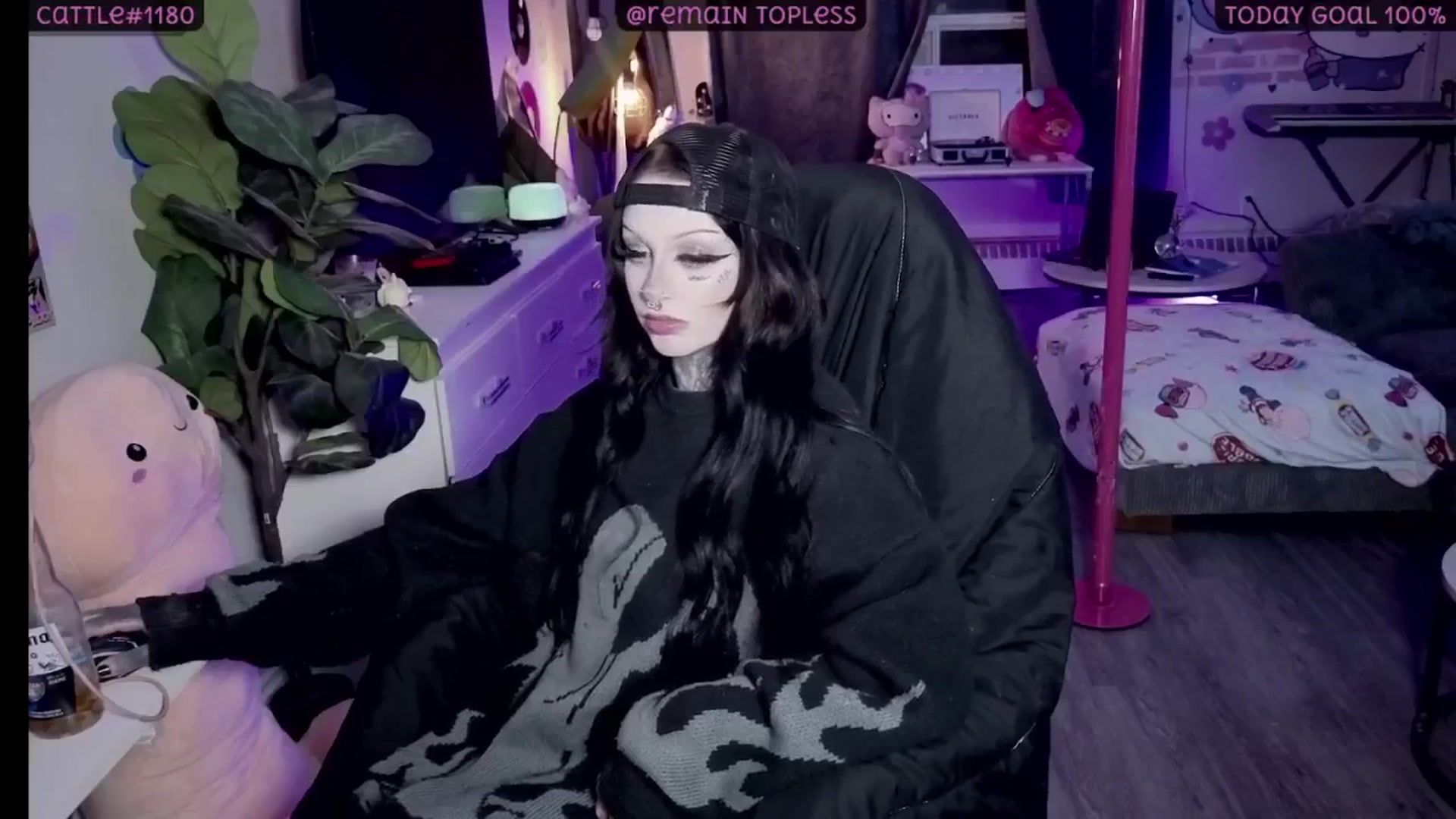 Gallery image thumbnail from Tattoobambi's myfreecams stream on, 02/09/2026, 01:20 image 5 of 20