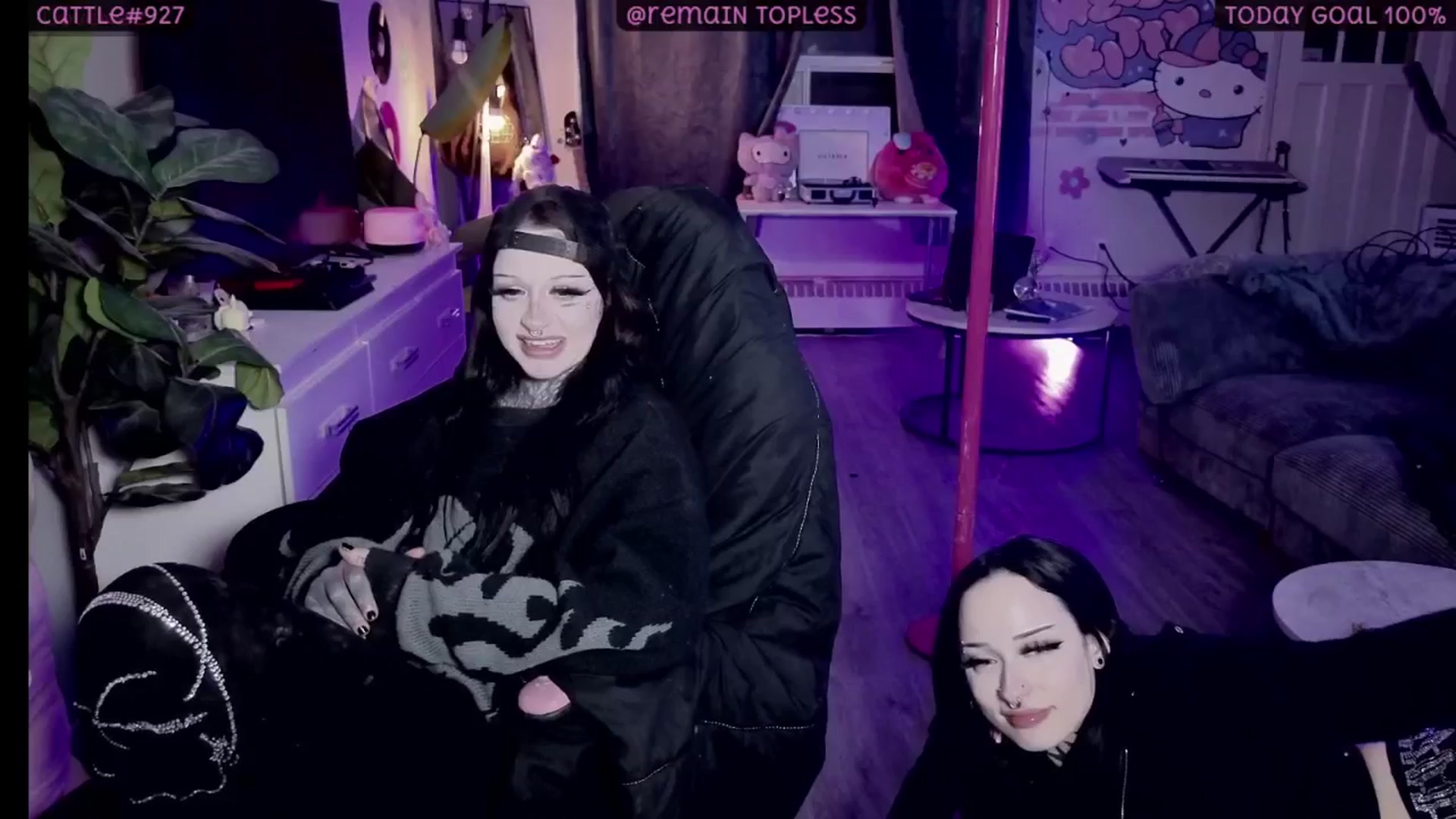 Gallery image thumbnail from Tattoobambi's myfreecams stream on, 02/09/2026, 06:37 image 4 of 20