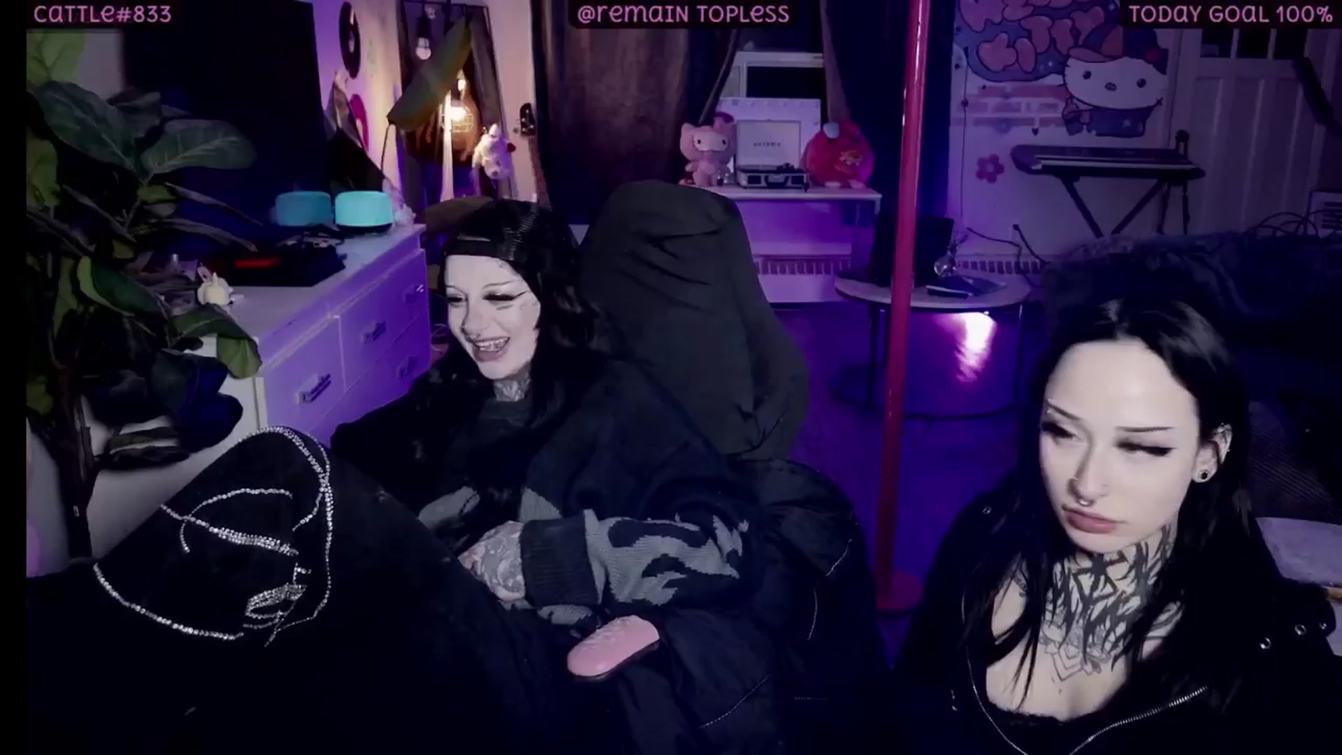Gallery image thumbnail from Tattoobambi's myfreecams stream on, 02/09/2026, 06:37 image 10 of 20