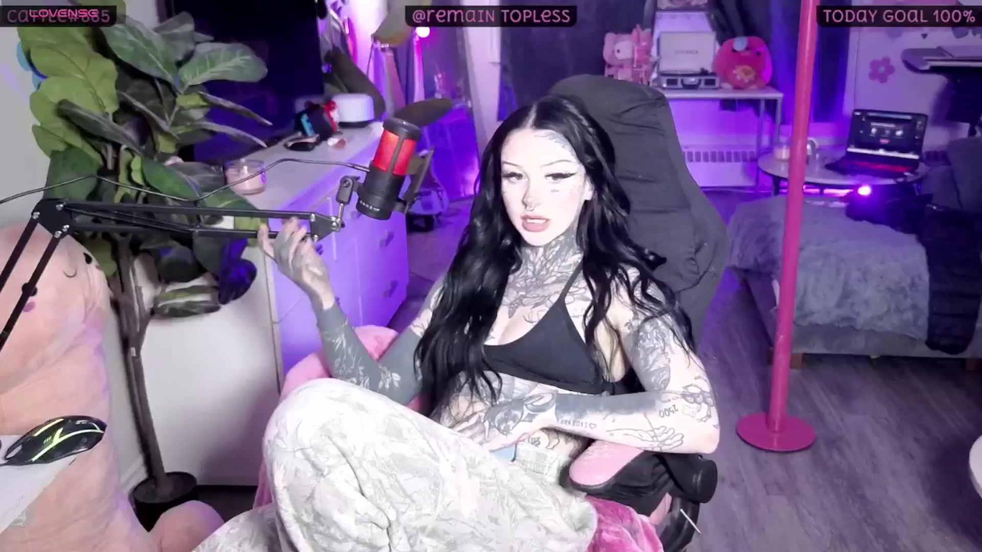 Gallery image thumbnail from Tattoobambi's myfreecams stream on, 02/25/2026, 02:14 image 15 of 20