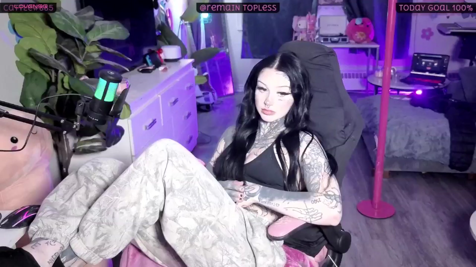 Gallery image thumbnail from Tattoobambi's myfreecams stream on, 02/25/2026, 02:14 image 16 of 20
