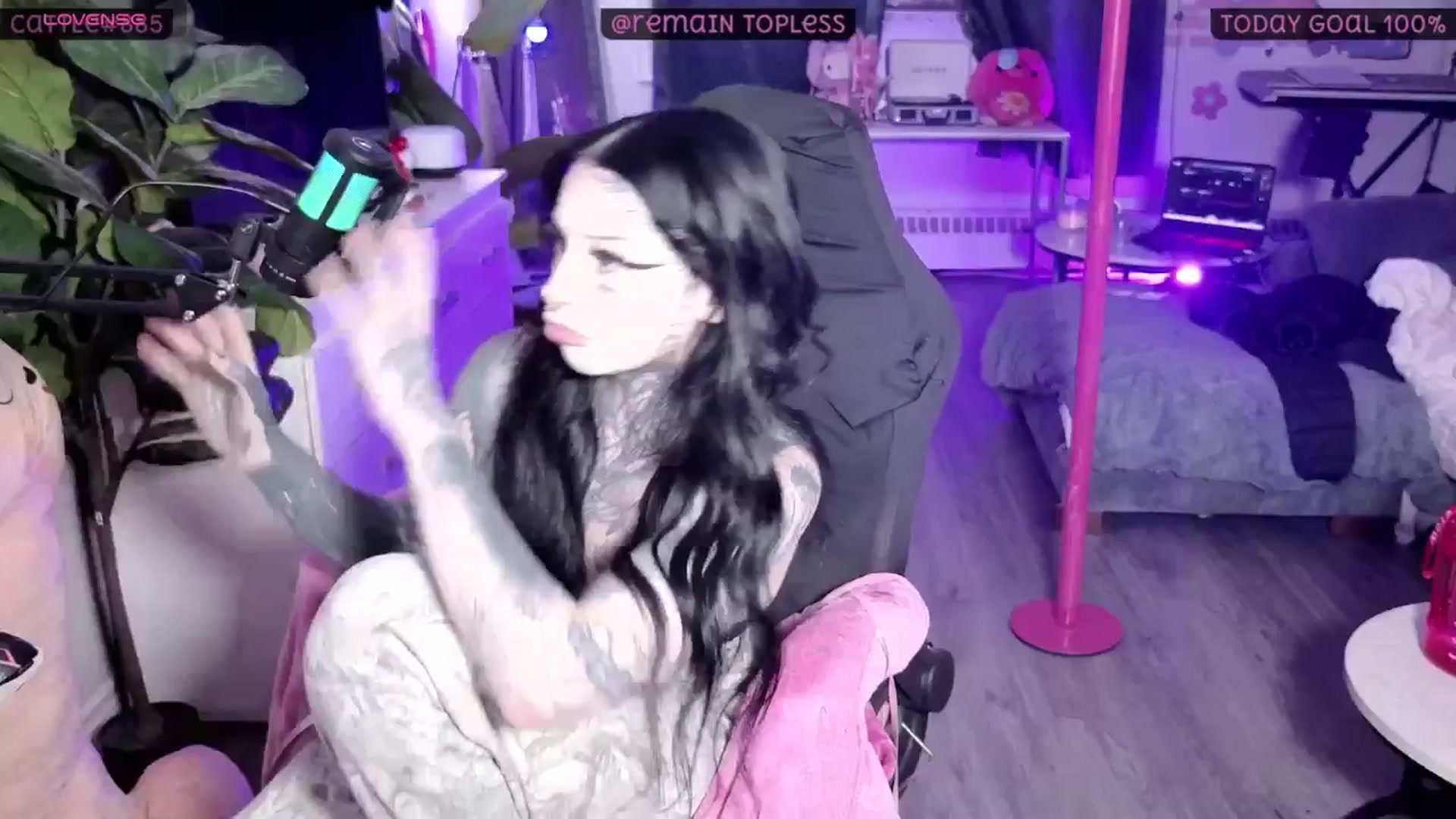 Gallery image thumbnail from Tattoobambi's myfreecams stream on, 02/25/2026, 02:14 image 6 of 20