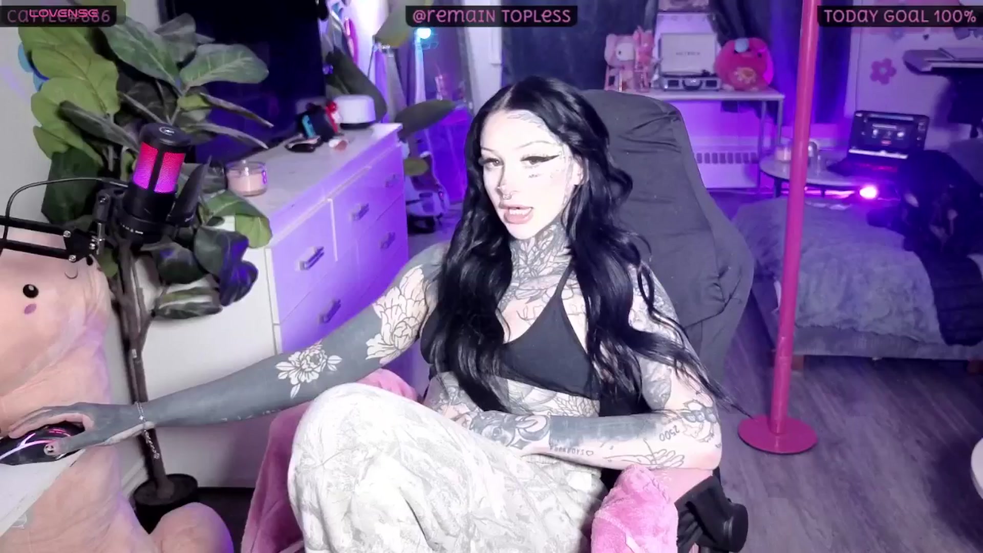 Gallery image thumbnail from Tattoobambi's myfreecams stream on, 02/25/2026, 02:14 image 11 of 20
