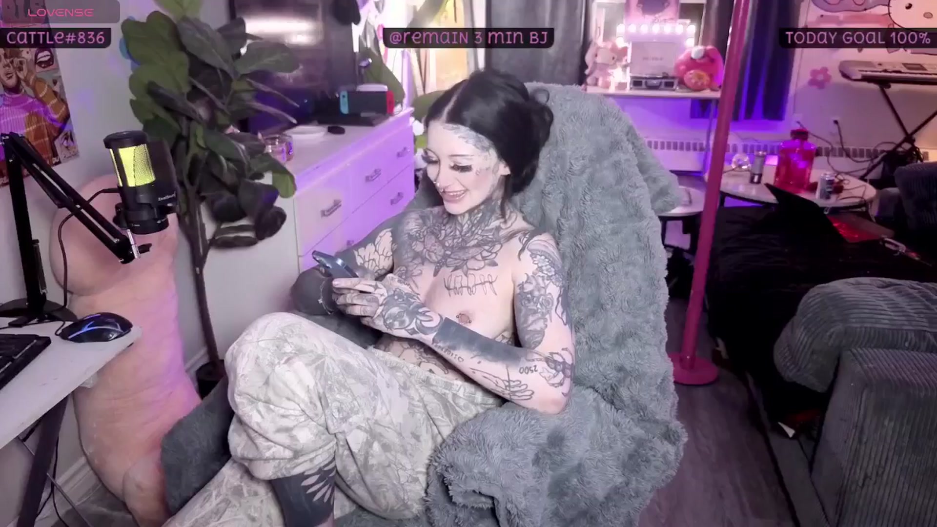 Gallery image thumbnail from Tattoobambi's myfreecams stream on, 02/28/2026, 03:15 image 3 of 20