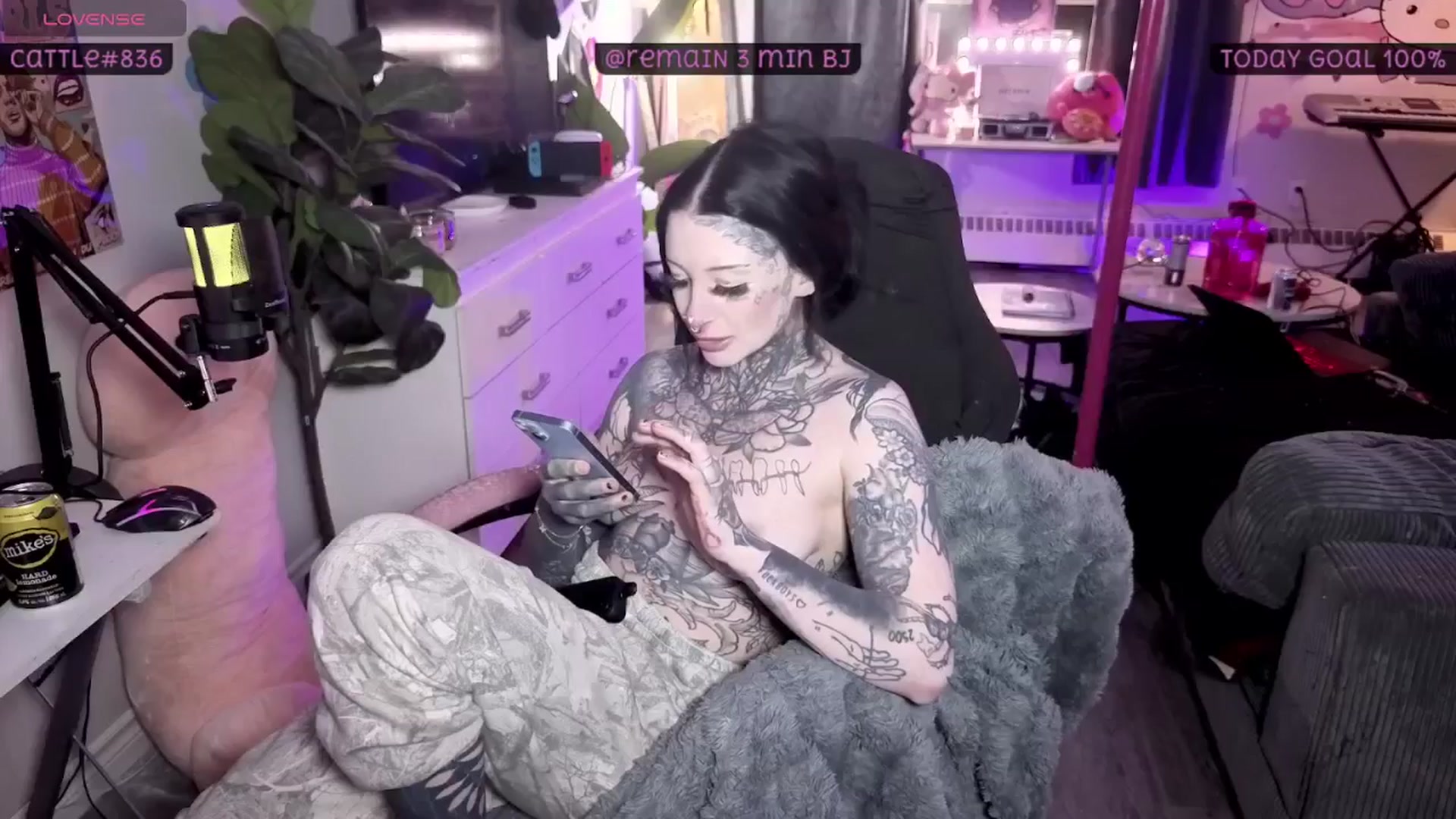 Gallery image thumbnail from Tattoobambi's myfreecams stream on, 02/28/2026, 03:15 image 1 of 20