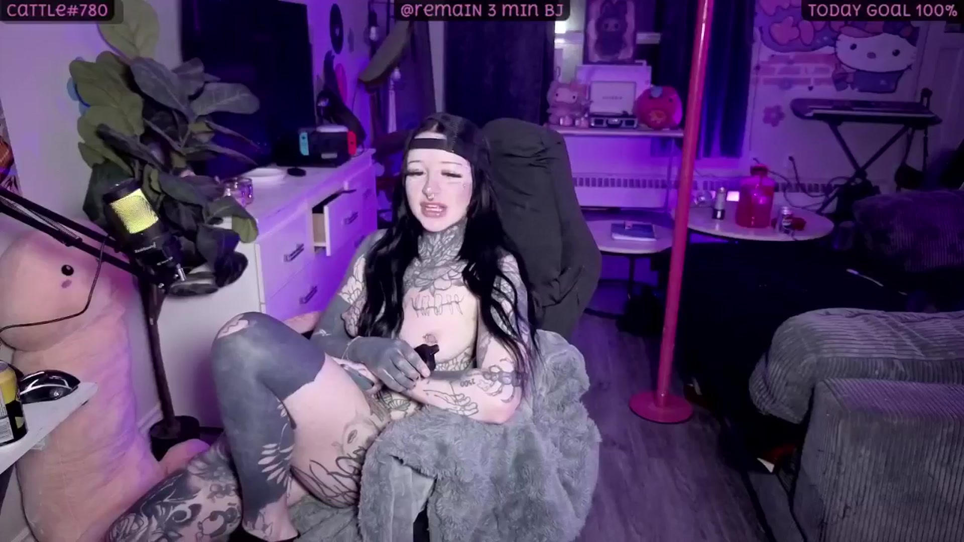Gallery image thumbnail from Tattoobambi's myfreecams stream on, 02/28/2026, 05:06 image 12 of 20