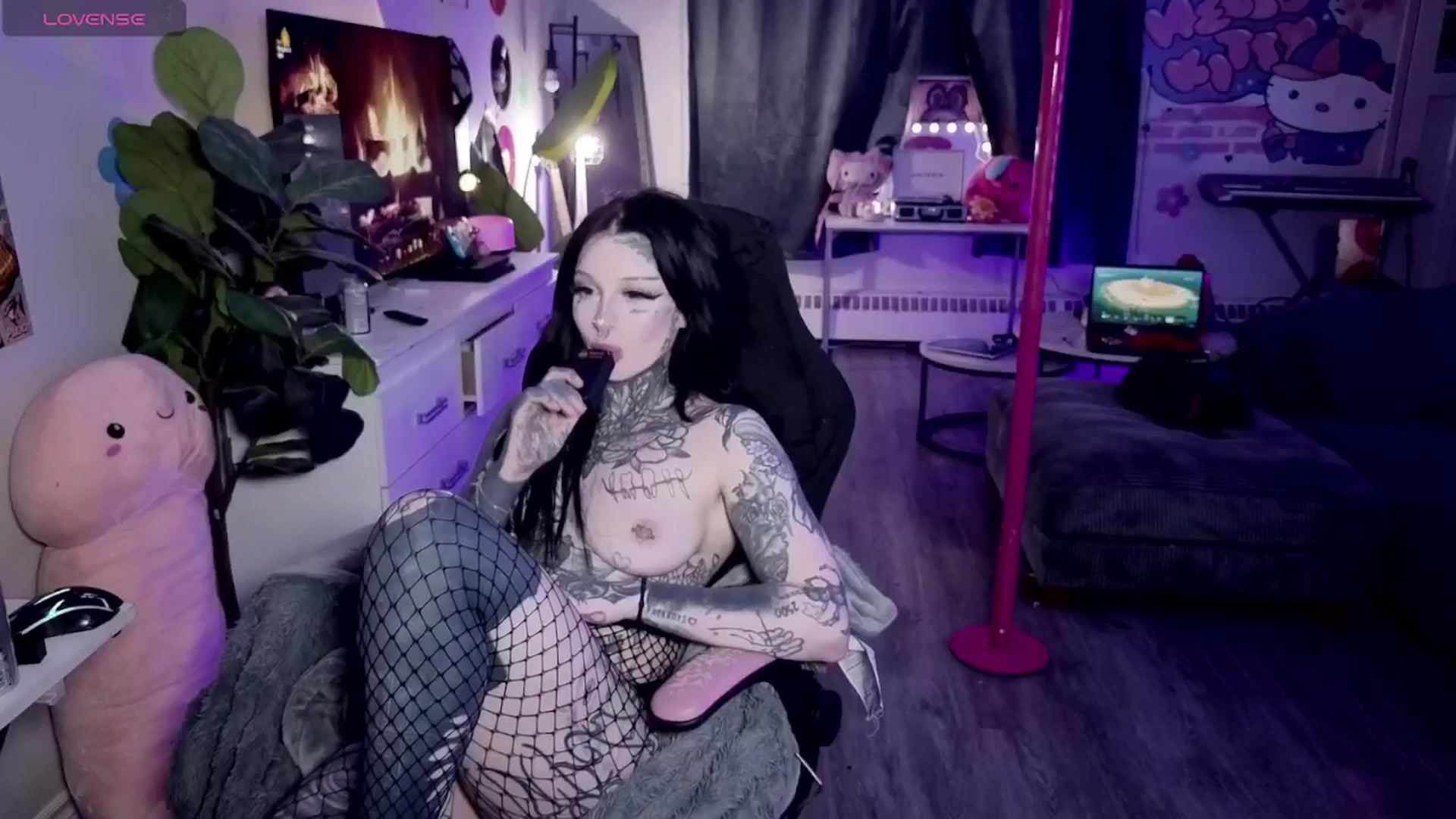 Gallery image thumbnail from Tattoobambi's myfreecams stream on, 03/08/2026, 04:51 image 15 of 20