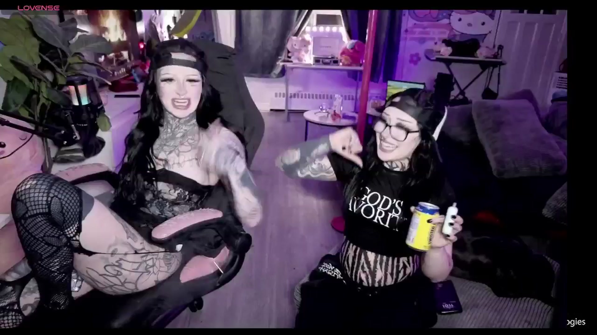 Gallery image thumbnail from Tattoobambi's myfreecams stream on, 03/15/2026, 03:53 image 10 of 20