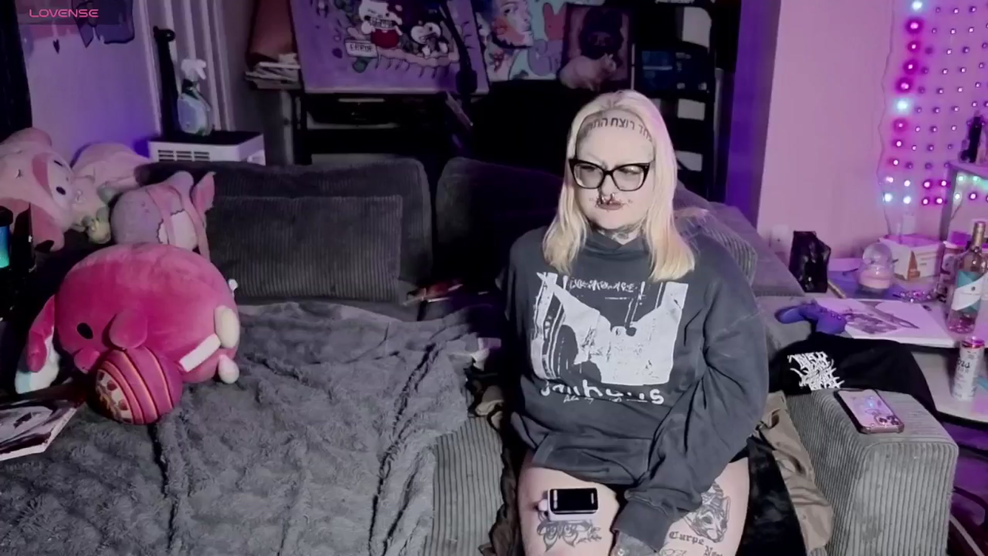 Gallery image thumbnail from Tattoobambi's myfreecams stream on, 04/08/2026, 05:30 image 20 of 20