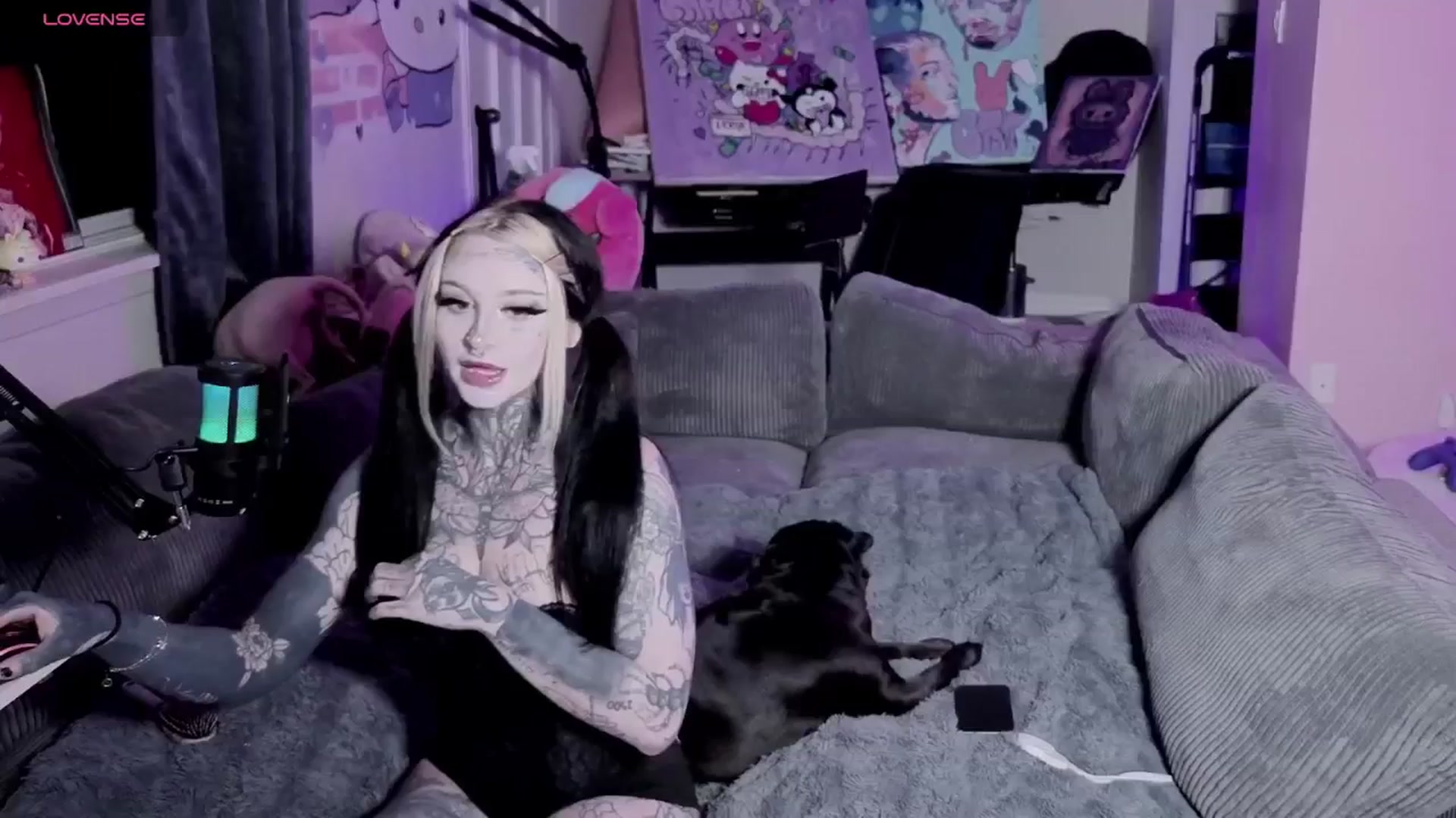 Gallery image thumbnail from Tattoobambi's myfreecams stream on, 04/12/2026, 06:32 image 1 of 20