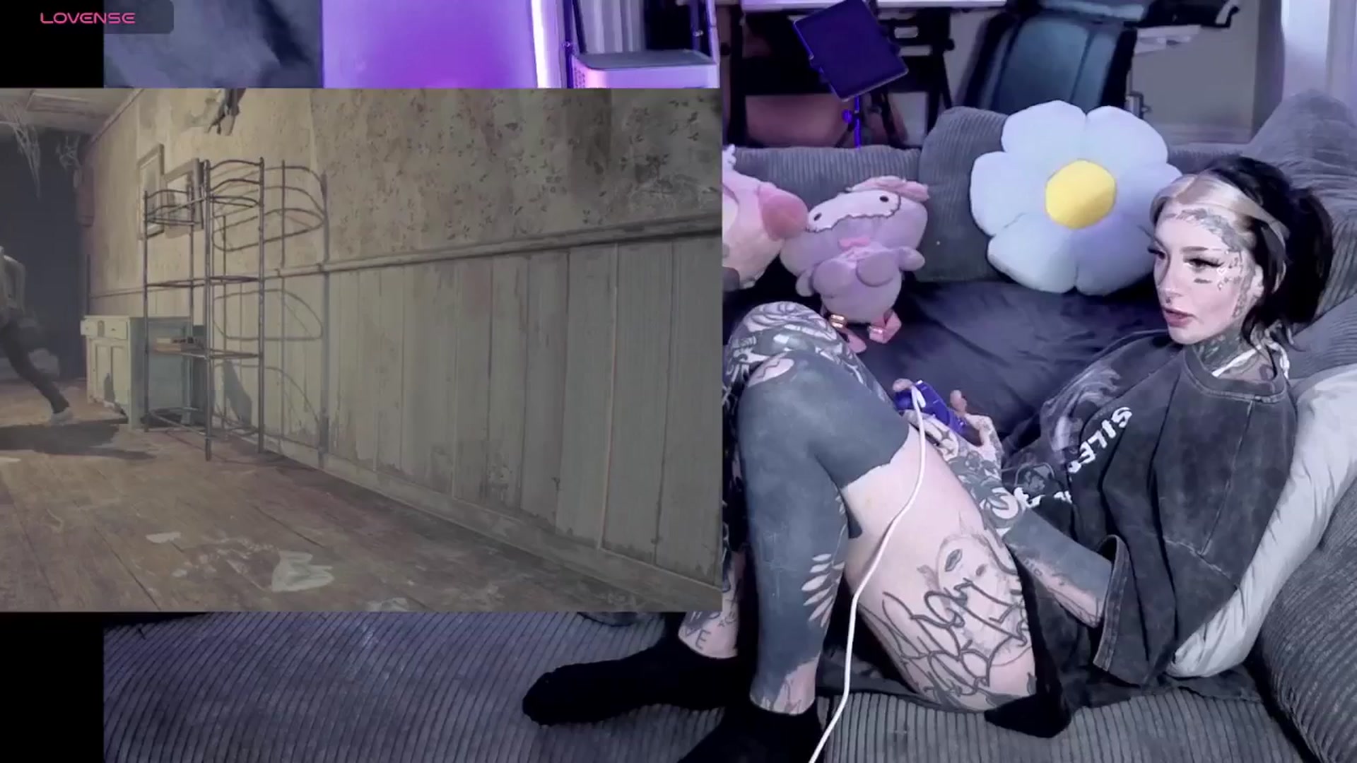 Gallery image thumbnail from Tattoobambi's myfreecams stream on, 04/20/2026, 19:19 image 5 of 20