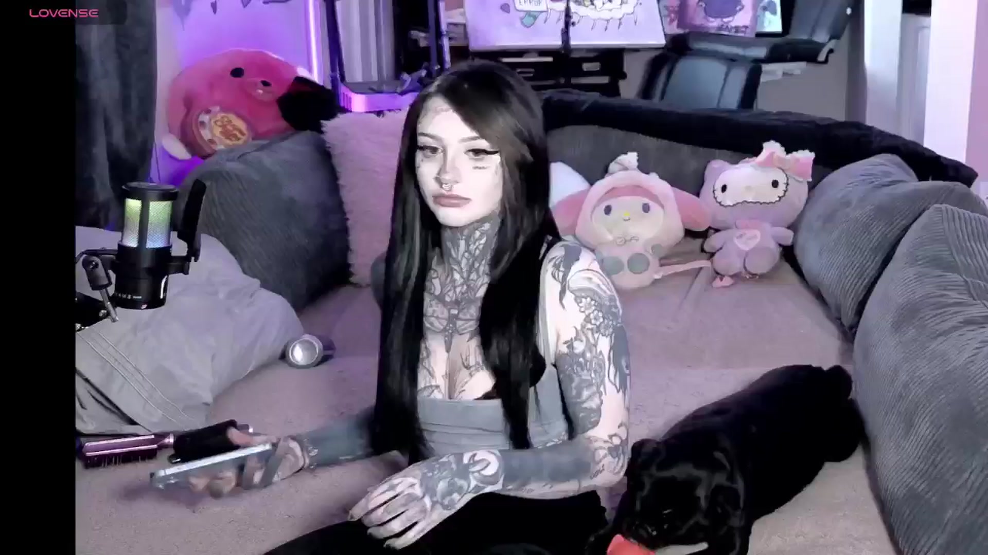 Gallery image thumbnail from Tattoobambi's myfreecams stream on, 04/22/2026, 20:15 image 4 of 20