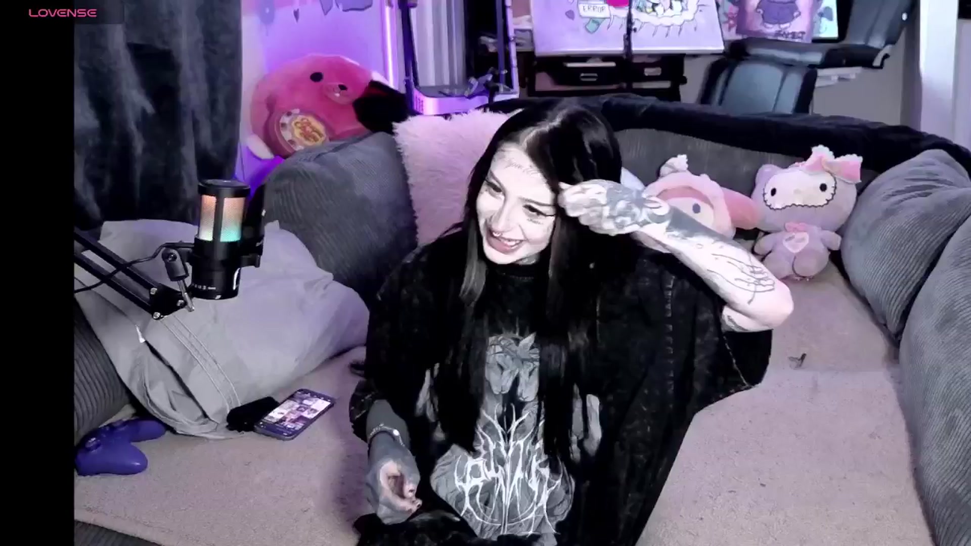 Gallery image thumbnail from Tattoobambi's myfreecams stream on, 04/22/2026, 20:15 image 17 of 20