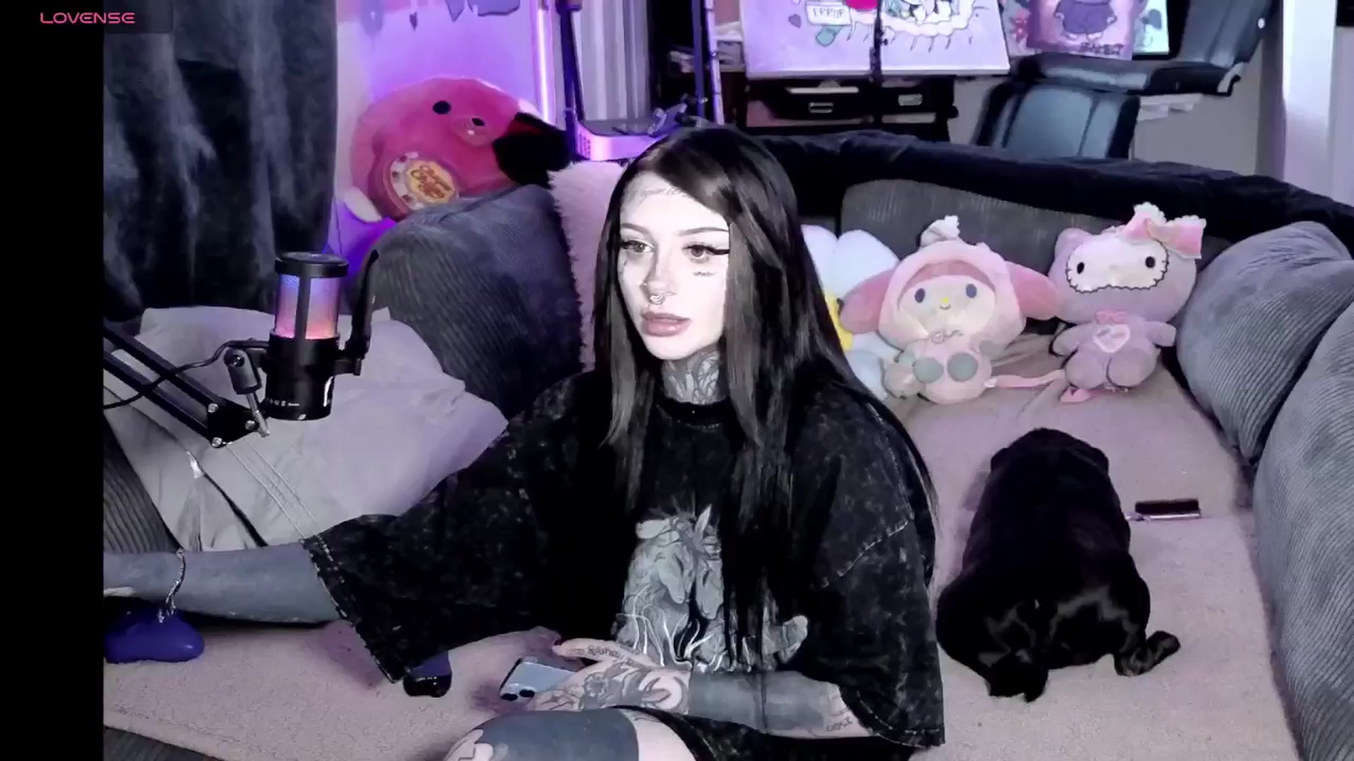 Gallery image thumbnail from Tattoobambi's myfreecams stream on, 04/22/2026, 20:15 image 11 of 20