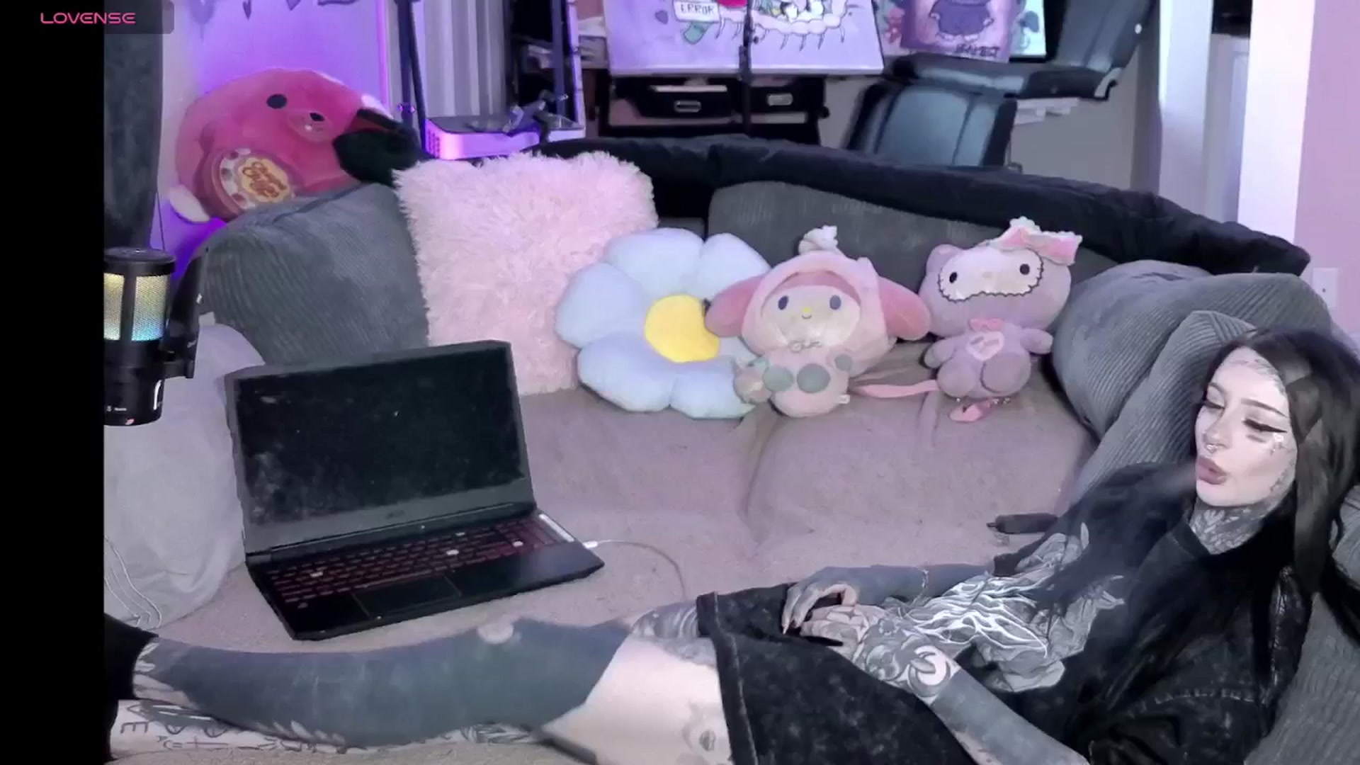 Gallery image thumbnail from Tattoobambi's myfreecams stream on, 04/22/2026, 22:08 image 12 of 20