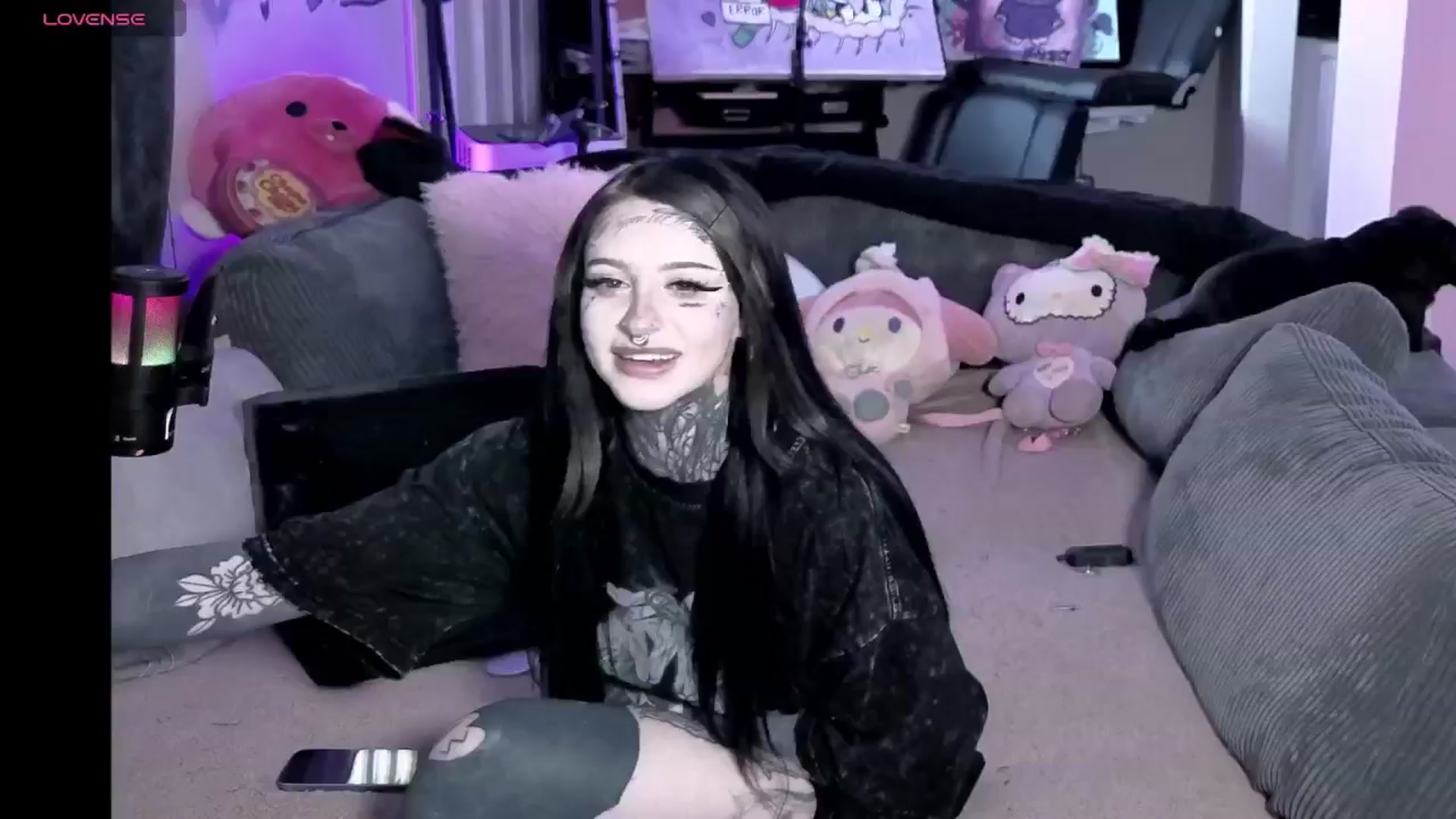 Gallery image thumbnail from Tattoobambi's myfreecams stream on, 04/22/2026, 22:08 image 13 of 20