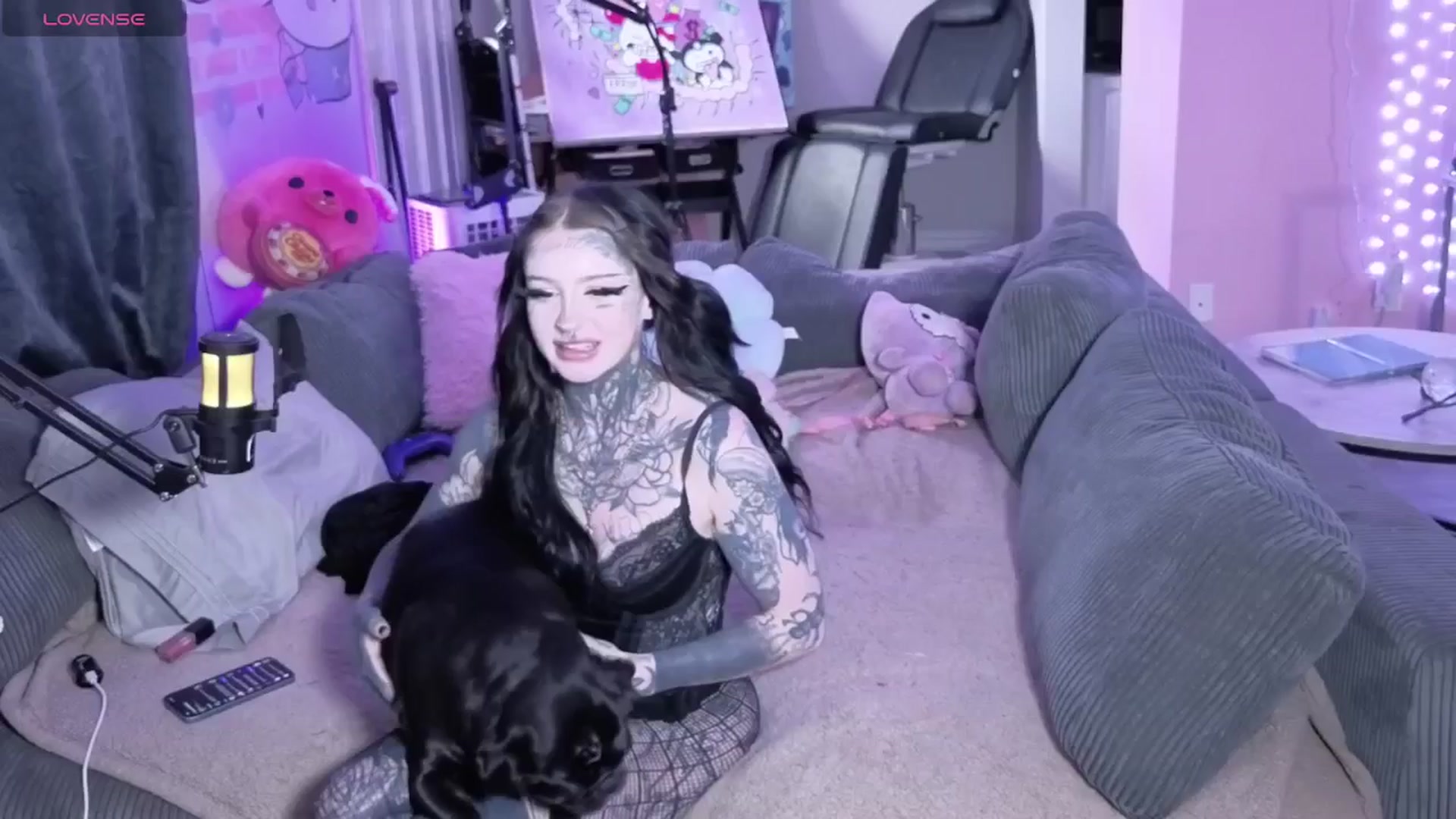 Gallery image thumbnail from Tattoobambi's myfreecams stream on, 04/25/2026, 24:06 image 9 of 20