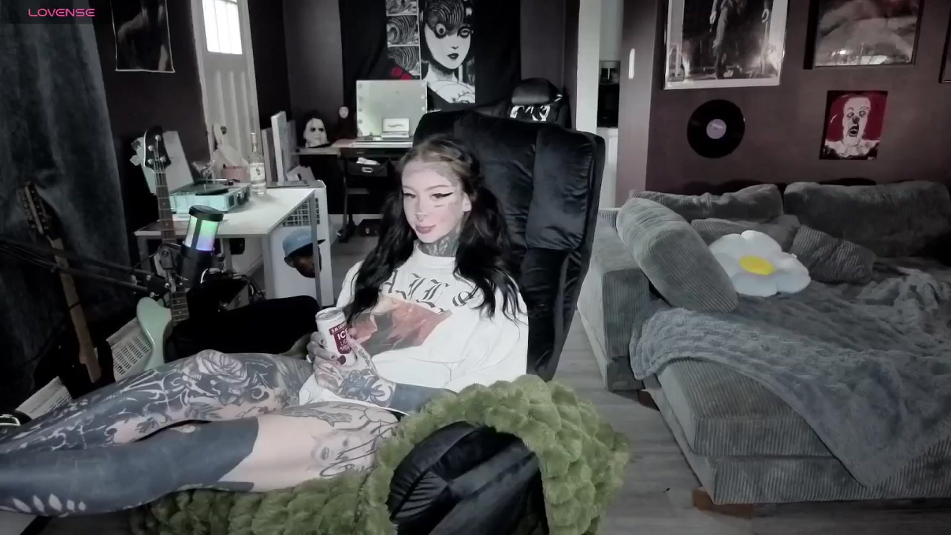 Gallery image thumbnail from Tattoobambi's myfreecams stream on, 04/29/2026, 22:45 image 8 of 20