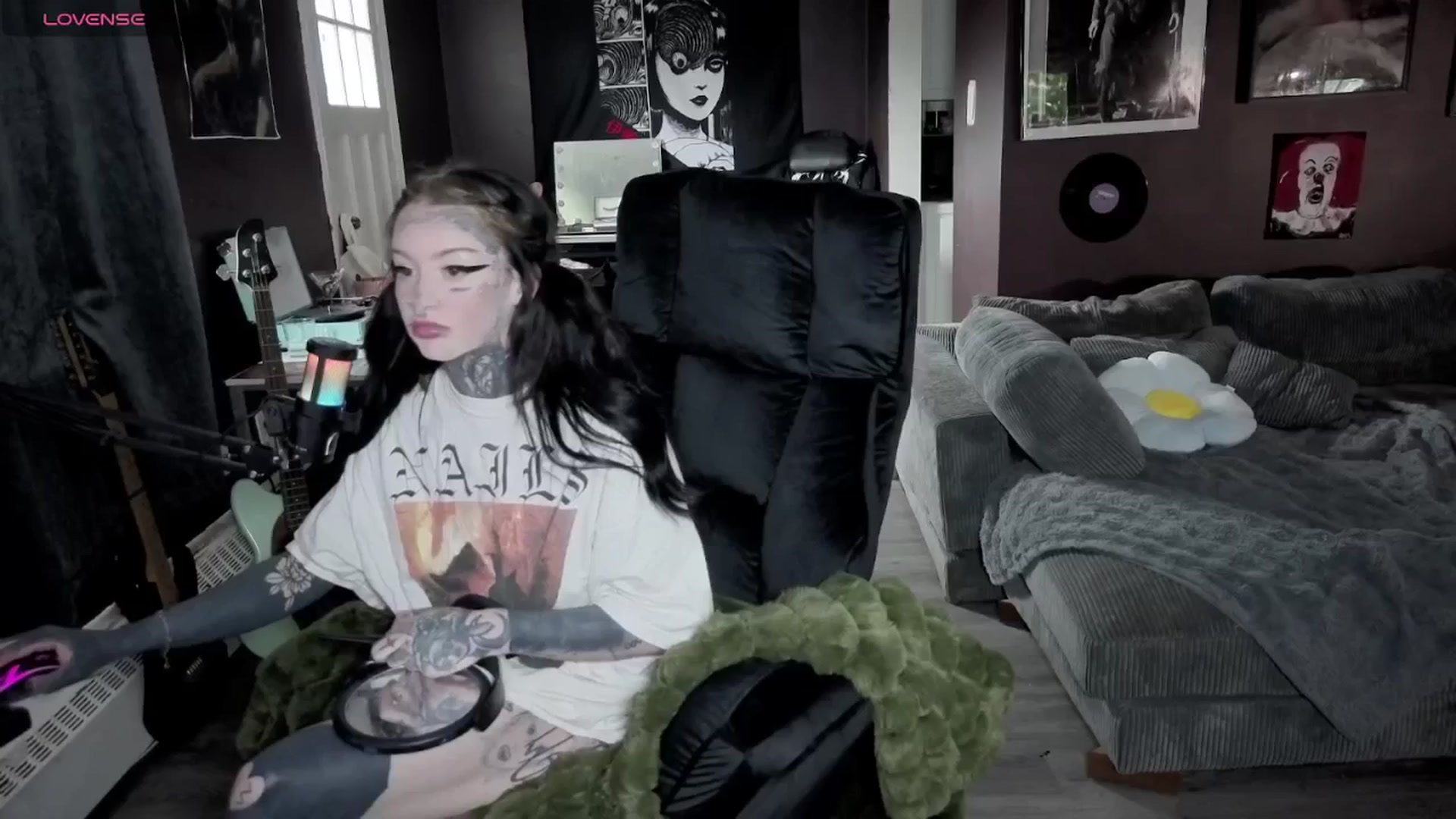 Gallery image thumbnail from Tattoobambi's myfreecams stream on, 04/29/2026, 22:45 image 6 of 20