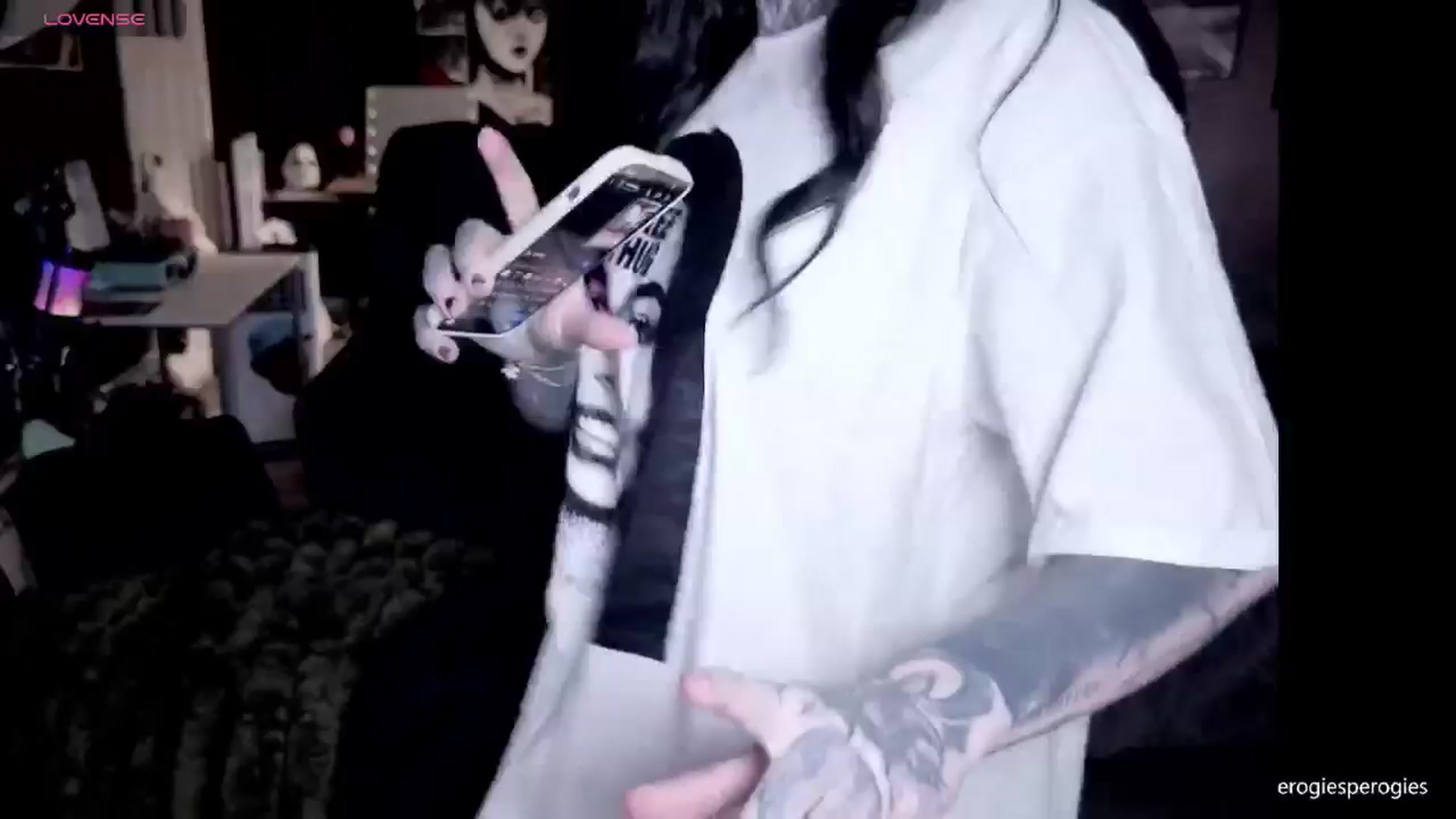Gallery image thumbnail from Tattoobambi's myfreecams stream on, 04/30/2026, 02:21 image 20 of 20