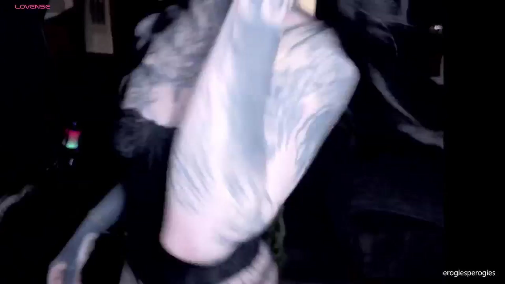 Gallery image thumbnail from Tattoobambi's myfreecams stream on, 05/03/2026, 05:46 image 1 of 20