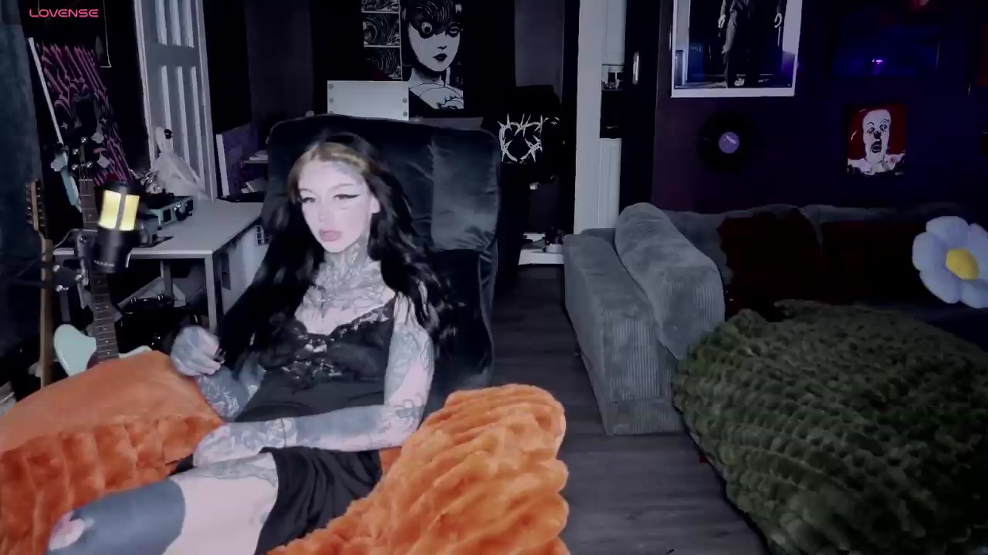 Gallery image thumbnail from Tattoobambi's myfreecams stream on, 05/05/2026, 01:52 image 4 of 20