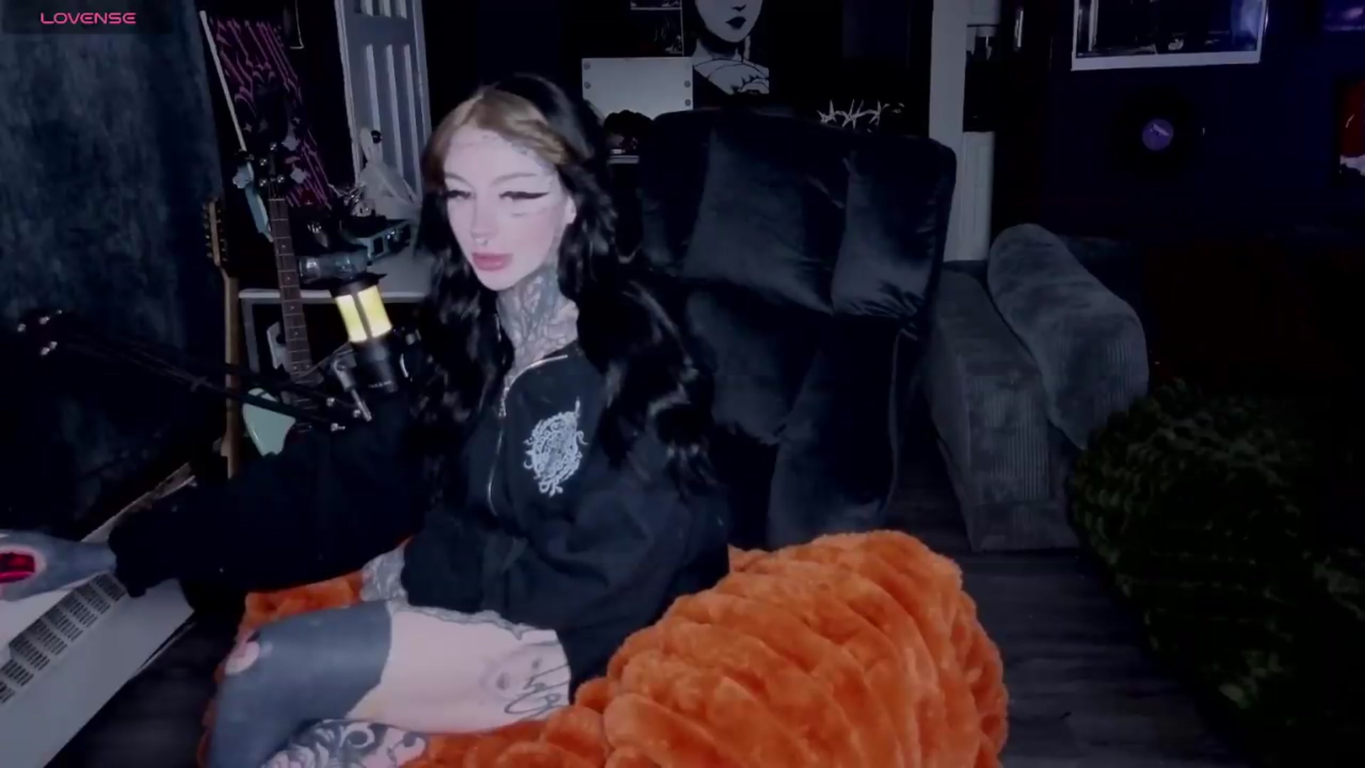 Gallery image thumbnail from Tattoobambi's myfreecams stream on, 05/05/2026, 02:54 image 7 of 20