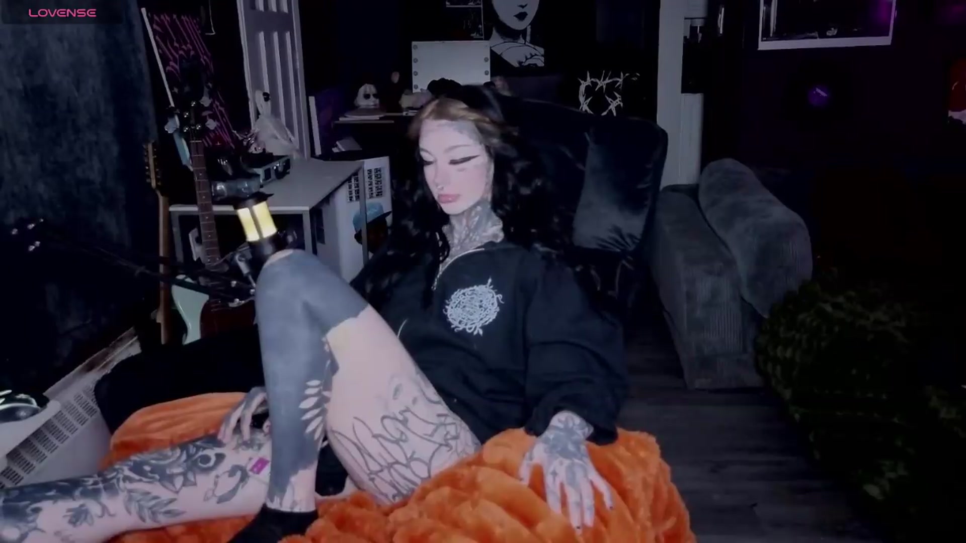 Gallery image thumbnail from Tattoobambi's myfreecams stream on, 05/05/2026, 02:54 image 14 of 20