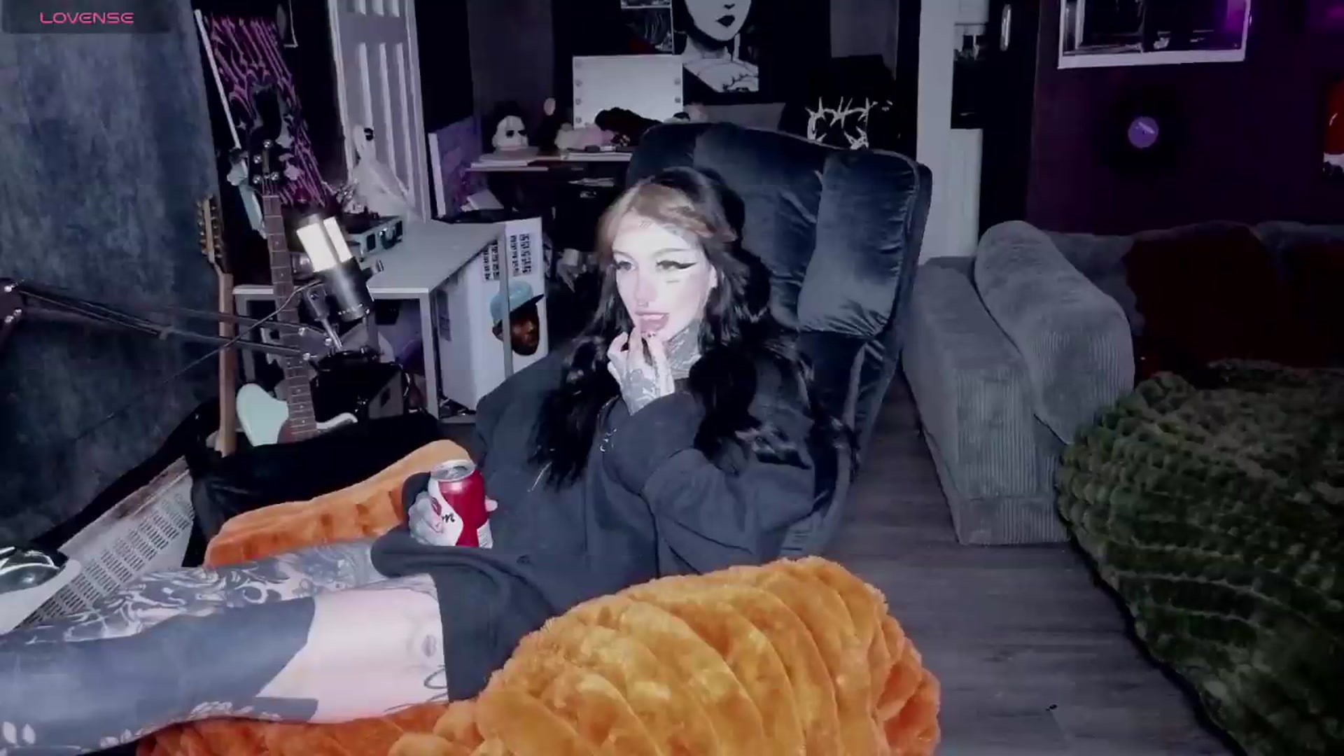 Gallery image thumbnail from Tattoobambi's myfreecams stream on, 05/05/2026, 02:54 image 2 of 20