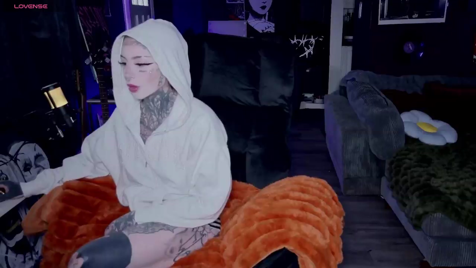 Gallery image thumbnail from Tattoobambi's myfreecams stream on, 05/06/2026, 24:00 image 1 of 20