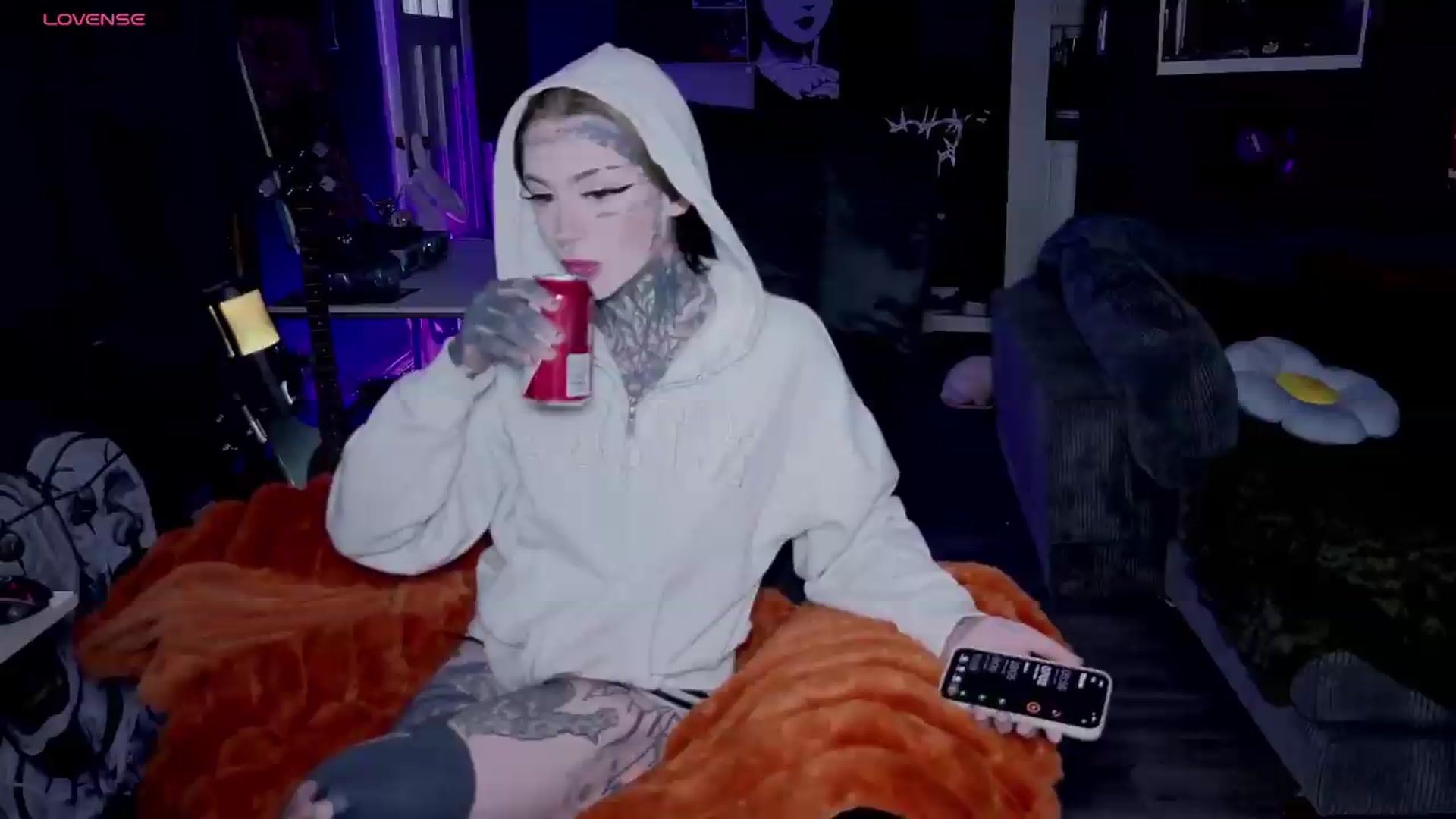 Gallery image thumbnail from Tattoobambi's myfreecams stream on, 05/06/2026, 24:00 image 17 of 20