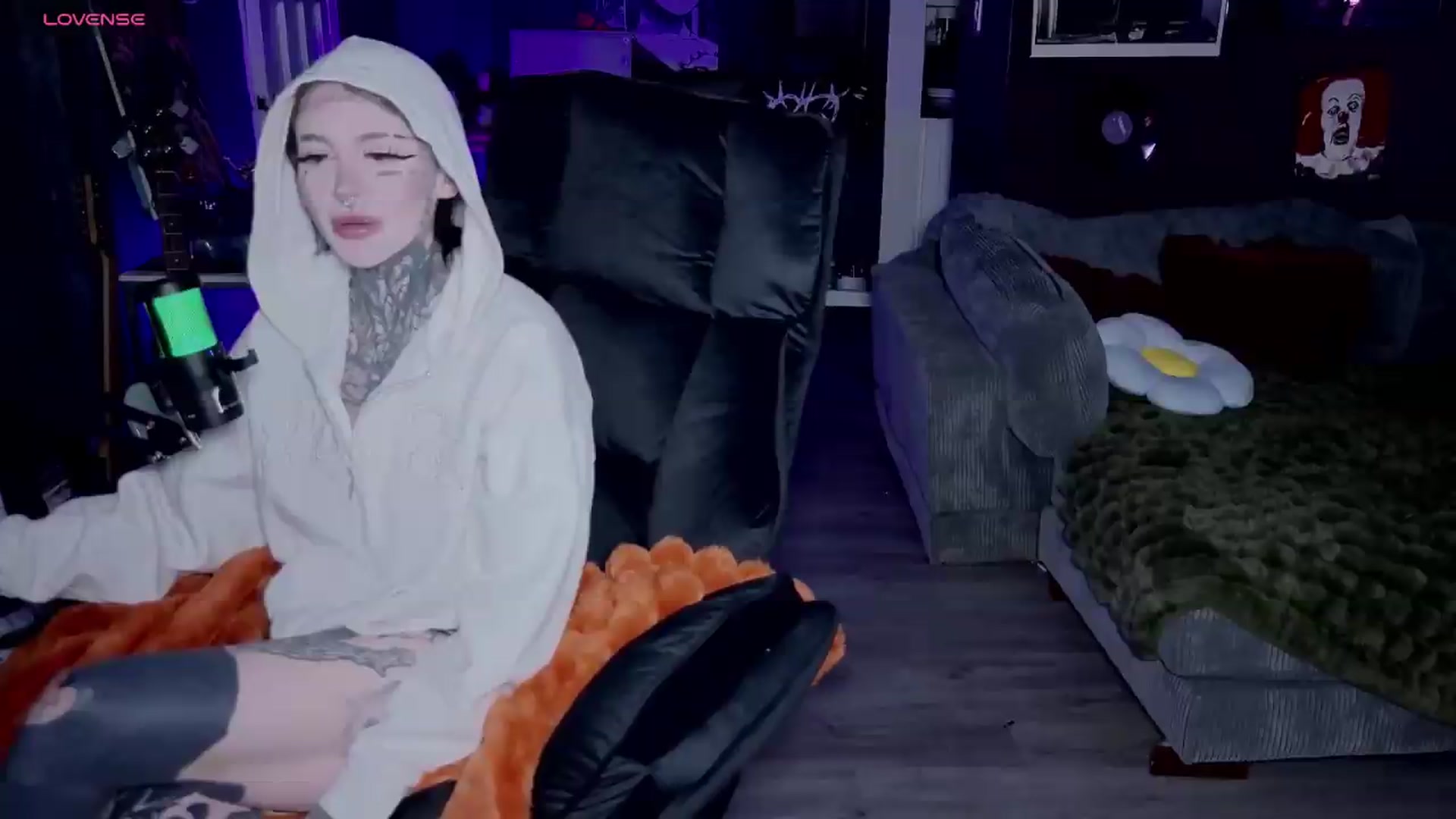 Gallery image thumbnail from Tattoobambi's myfreecams stream on, 05/06/2026, 02:16 image 12 of 20