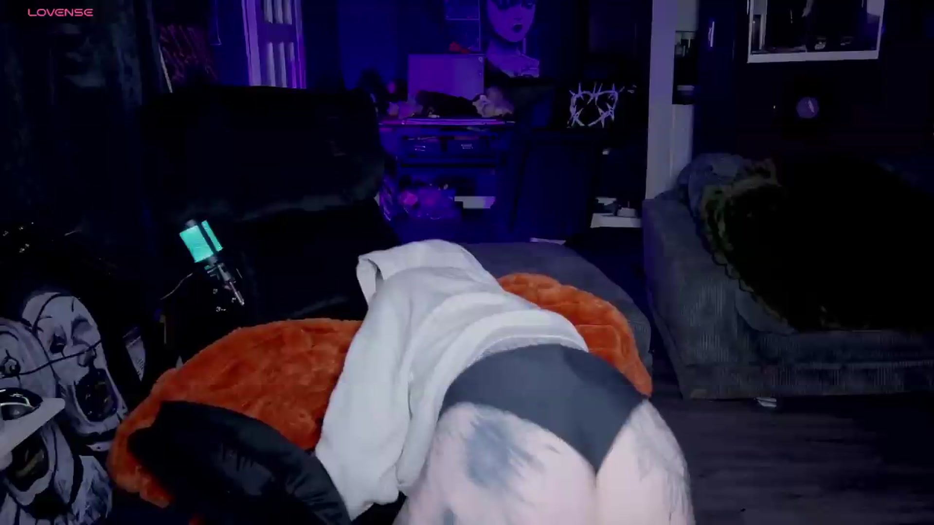 Gallery image thumbnail from Tattoobambi's myfreecams stream on, 05/06/2026, 03:51 image 14 of 20