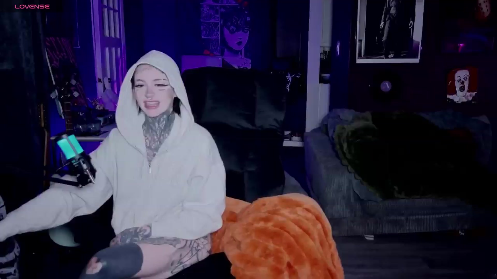 Gallery image thumbnail from Tattoobambi's myfreecams stream on, 05/06/2026, 03:51 image 18 of 20