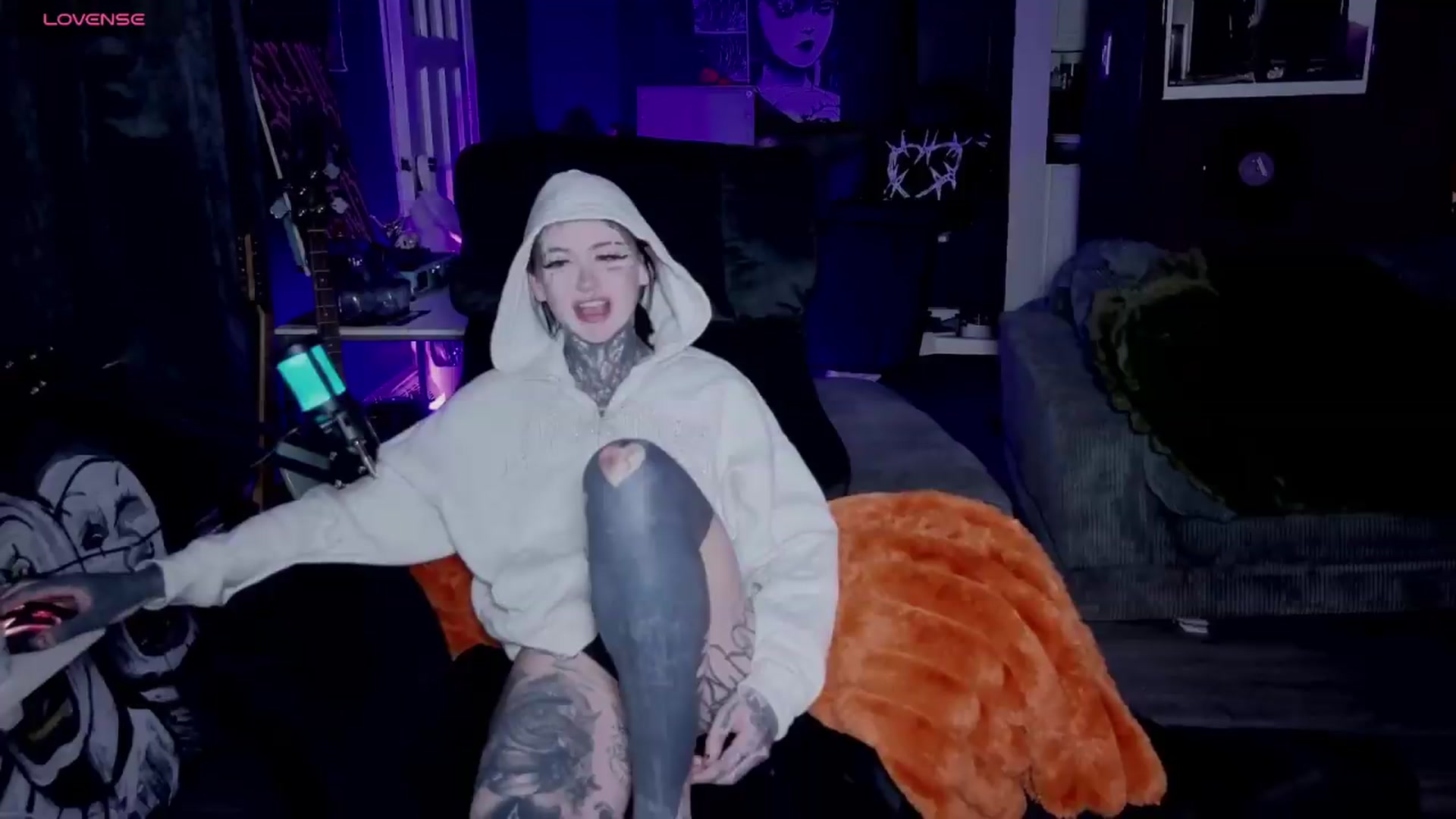 Gallery image thumbnail from Tattoobambi's myfreecams stream on, 05/06/2026, 03:51 image 13 of 20